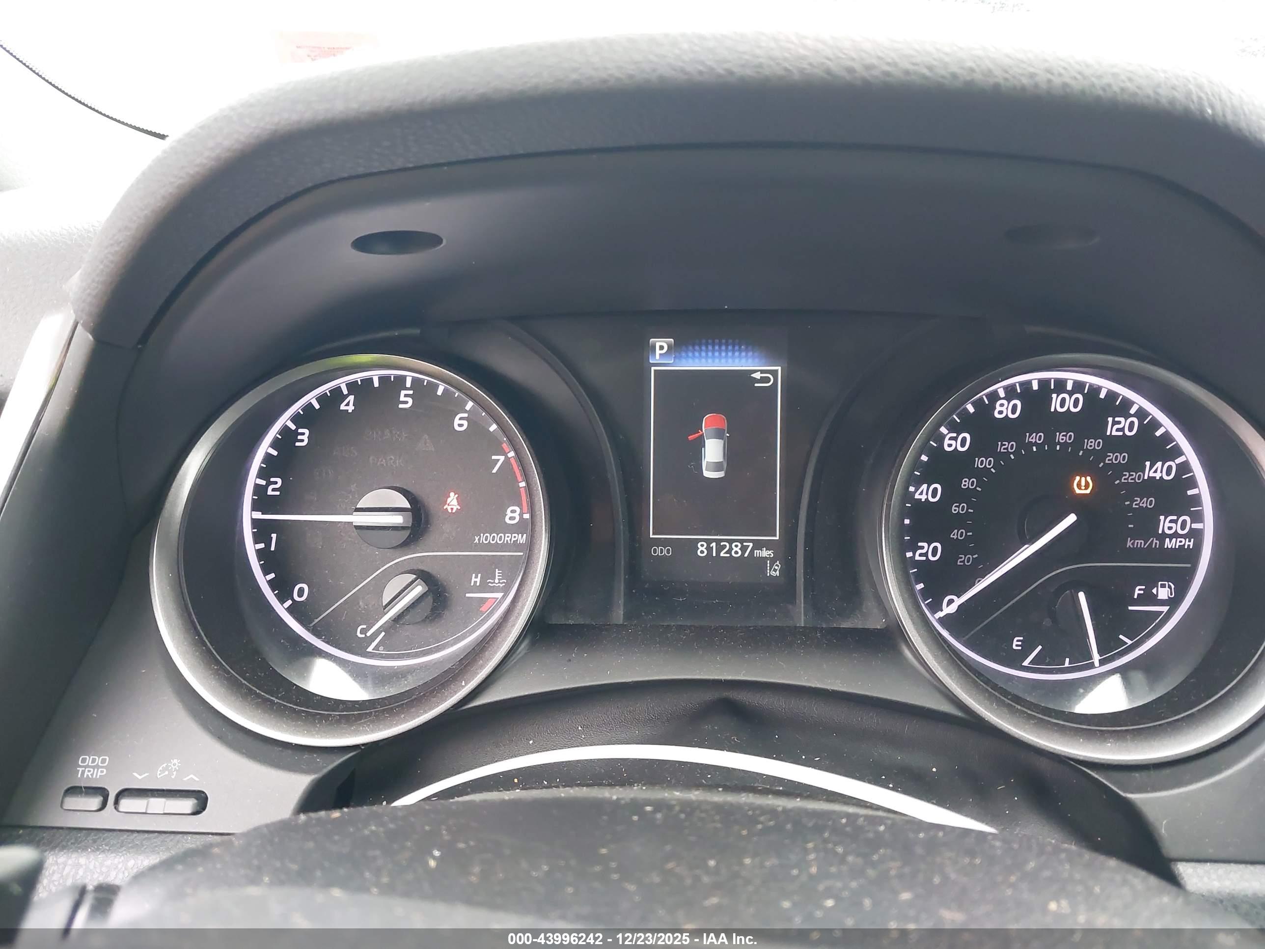 TOYOTA CAMRY image 7