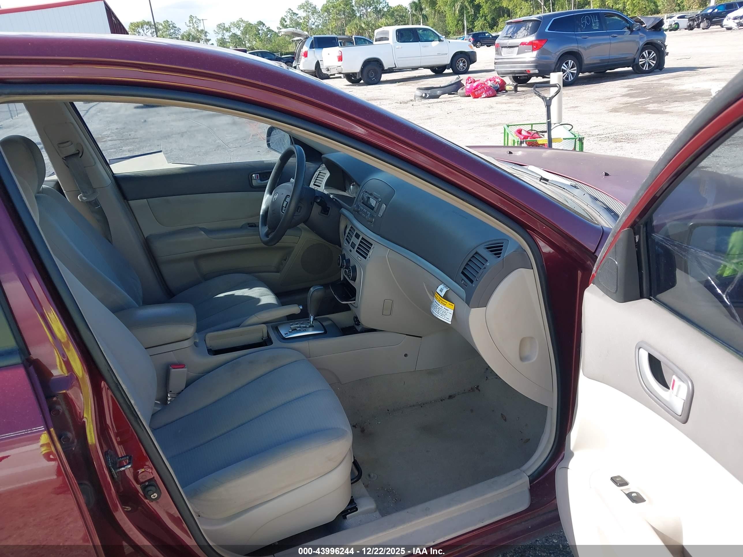 HYUNDAI SONATA image 5