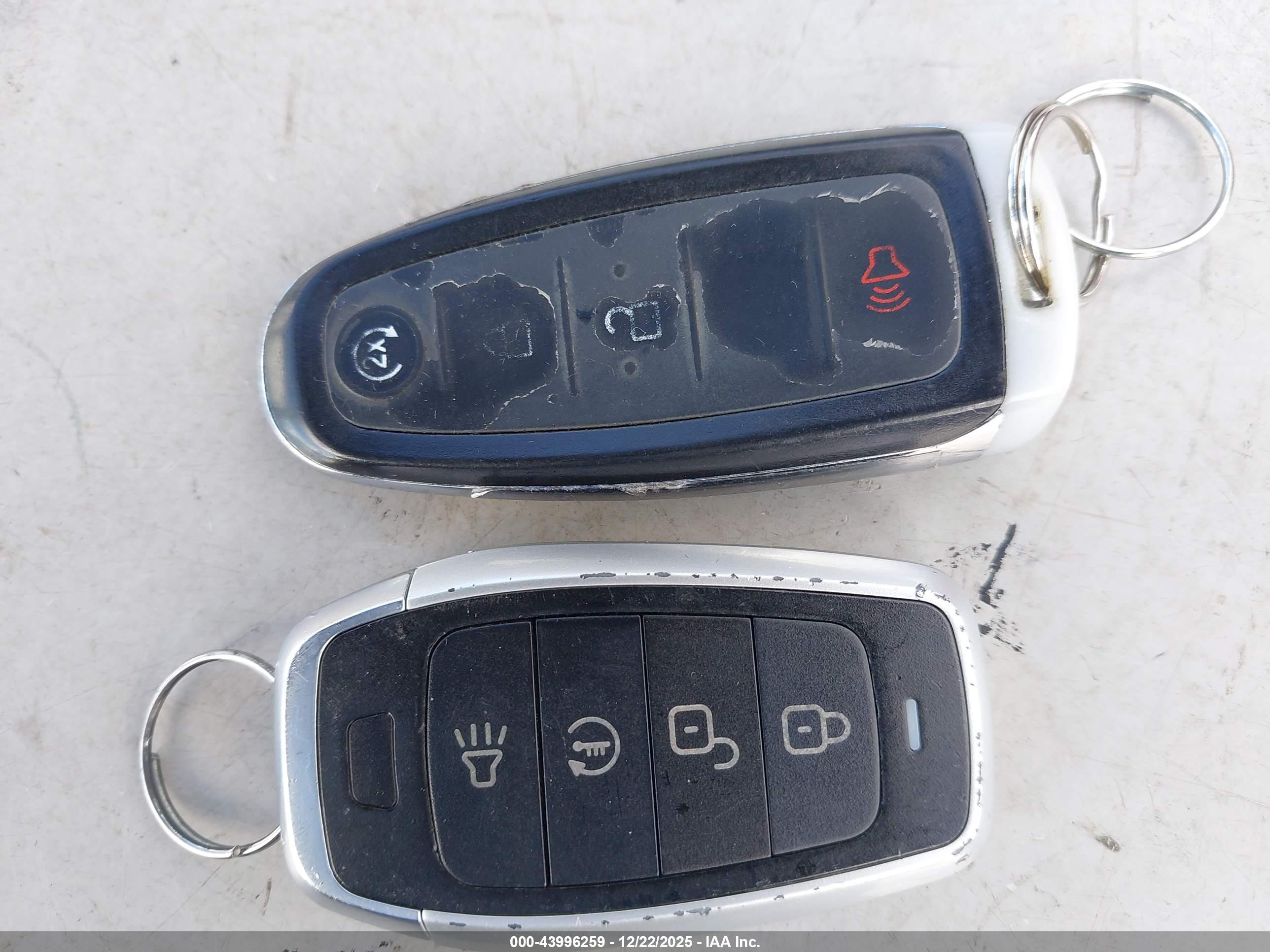 FORD EXPLORER image 11