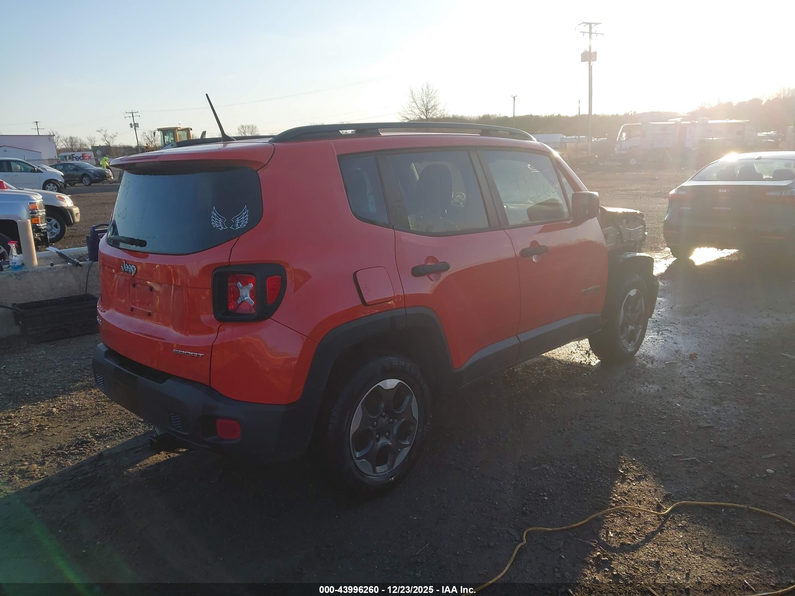 JEEP RENEGADE image 4