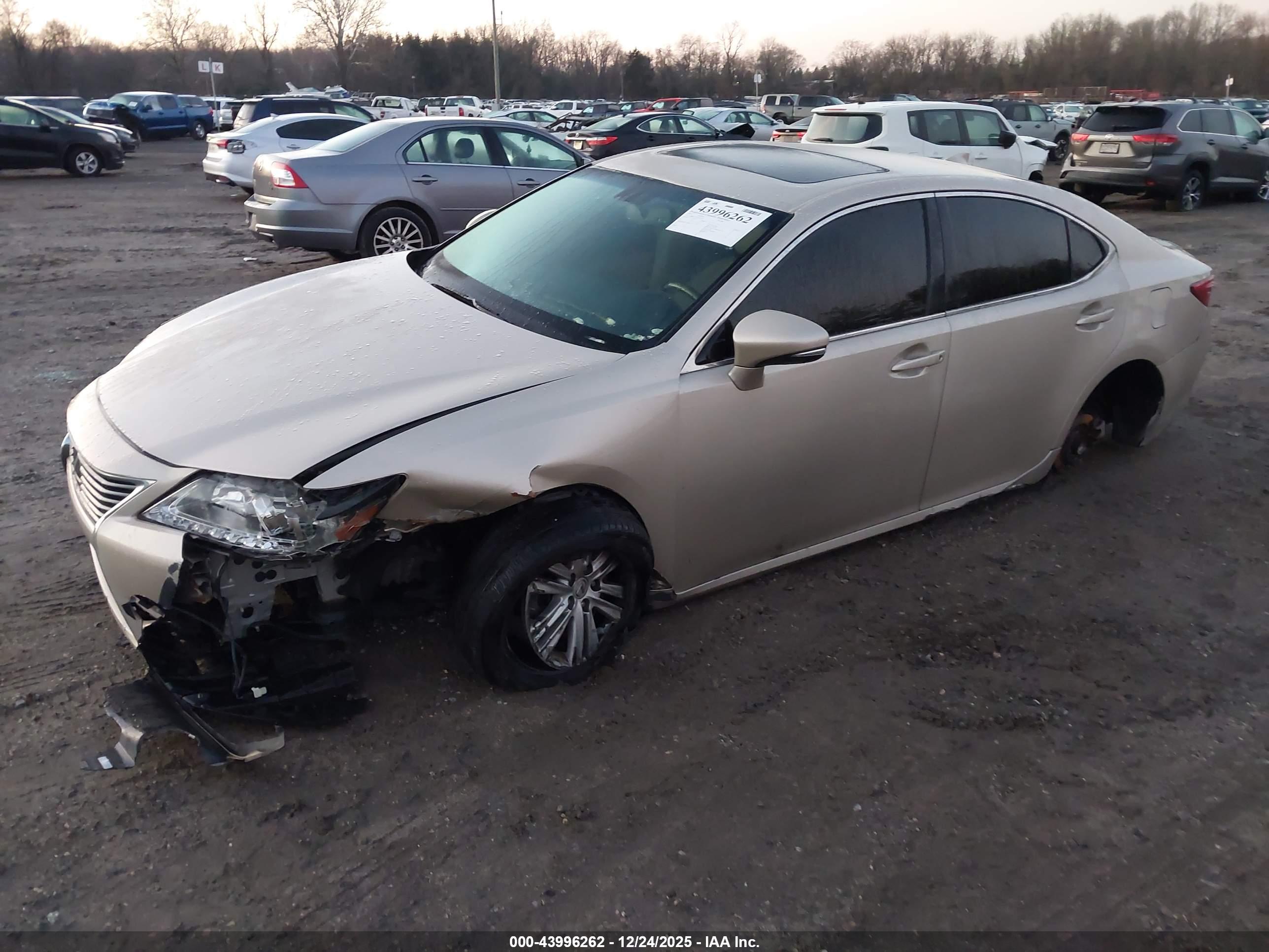 LEXUS ES image 2