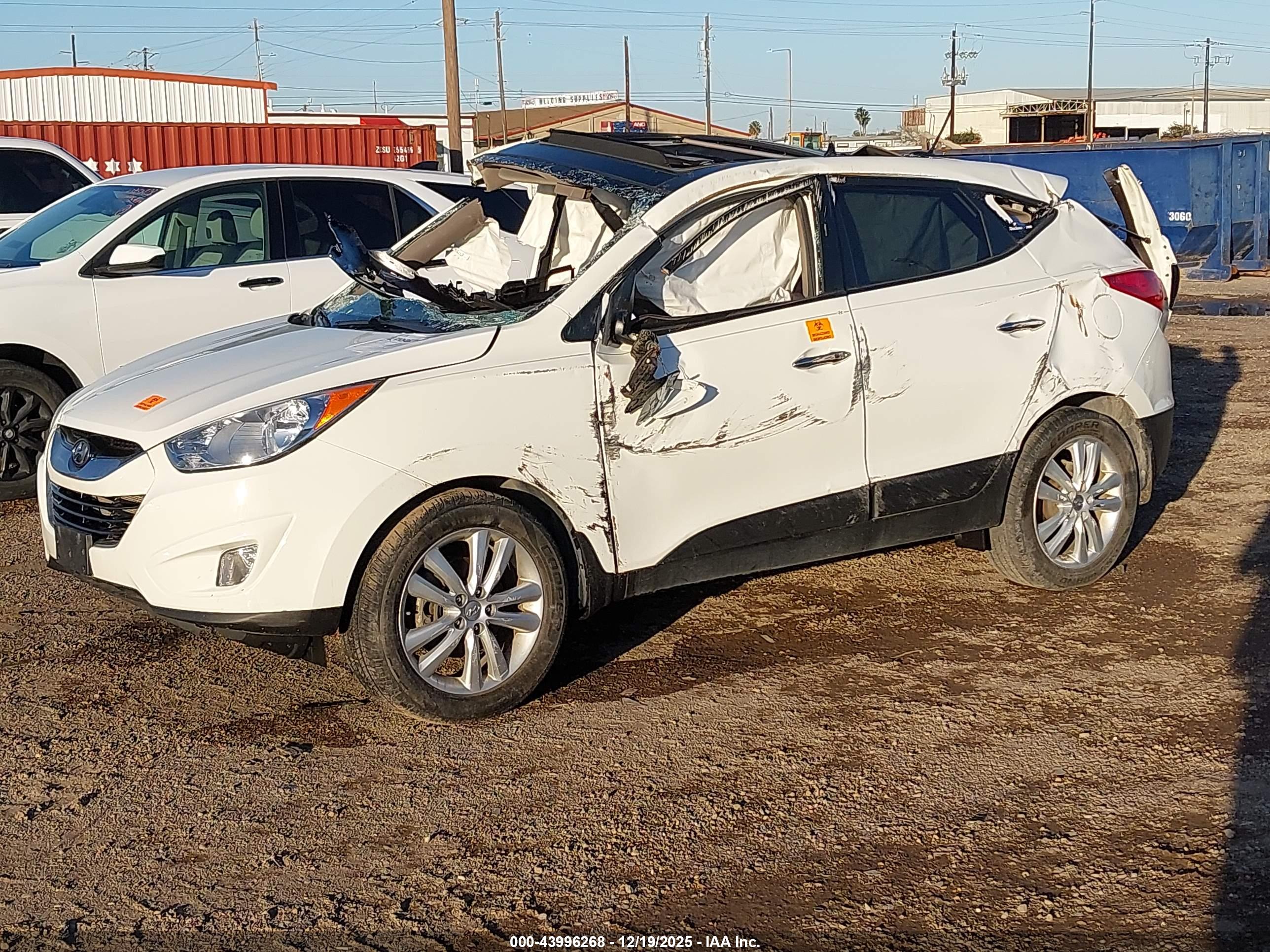 HYUNDAI TUCSON image 2