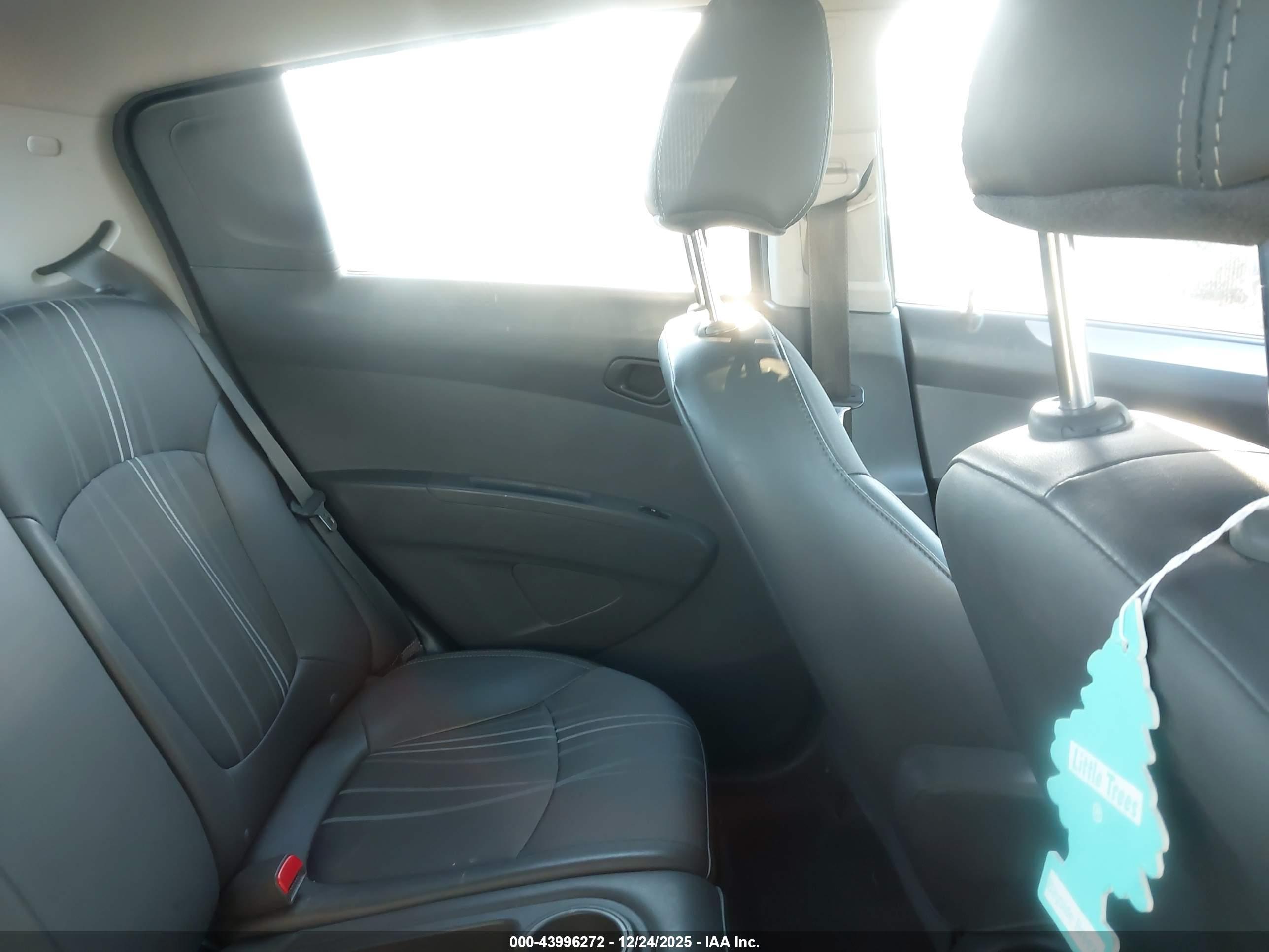 CHEVROLET SPARK image 8