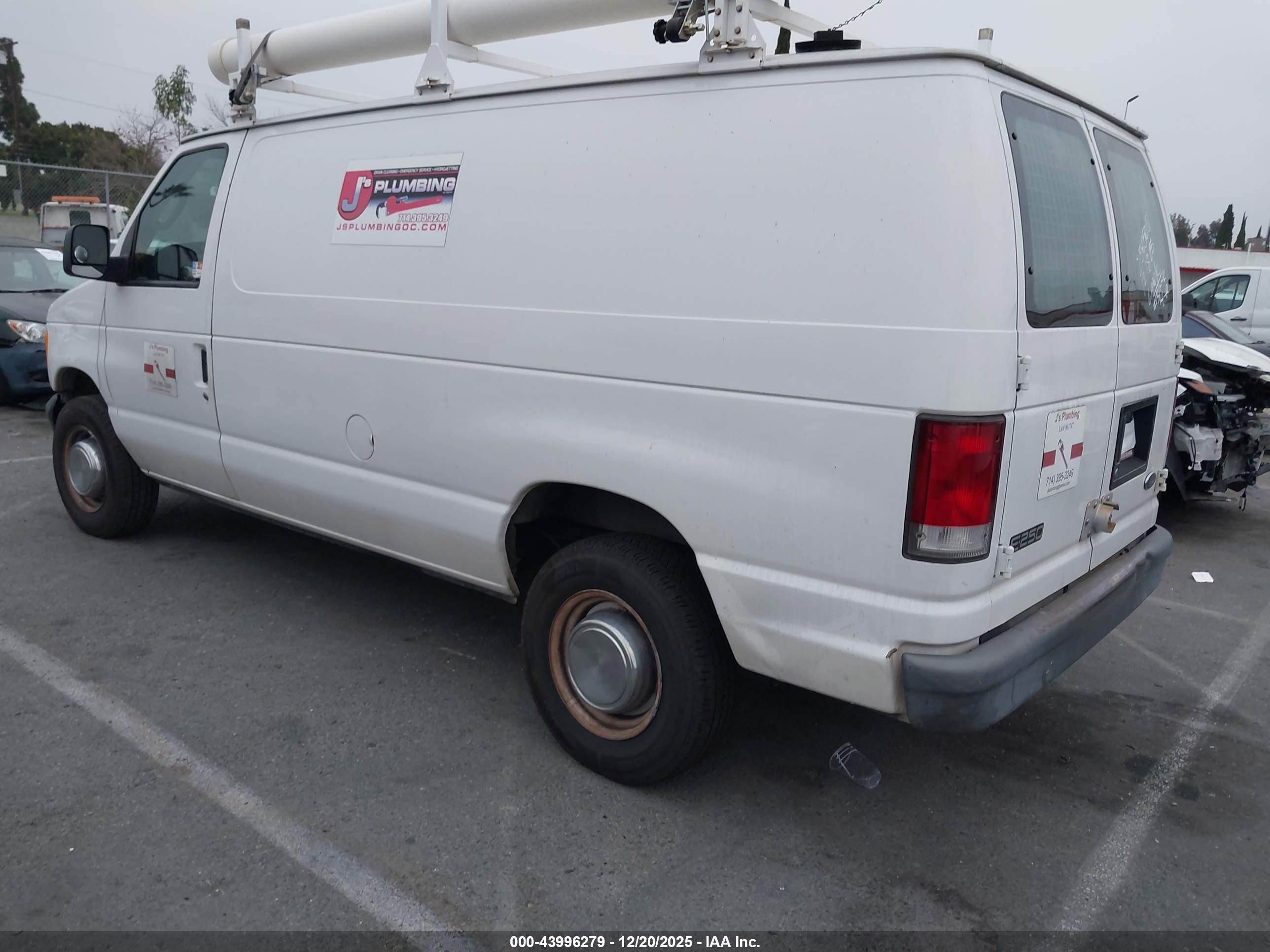 FORD E-250 image 3