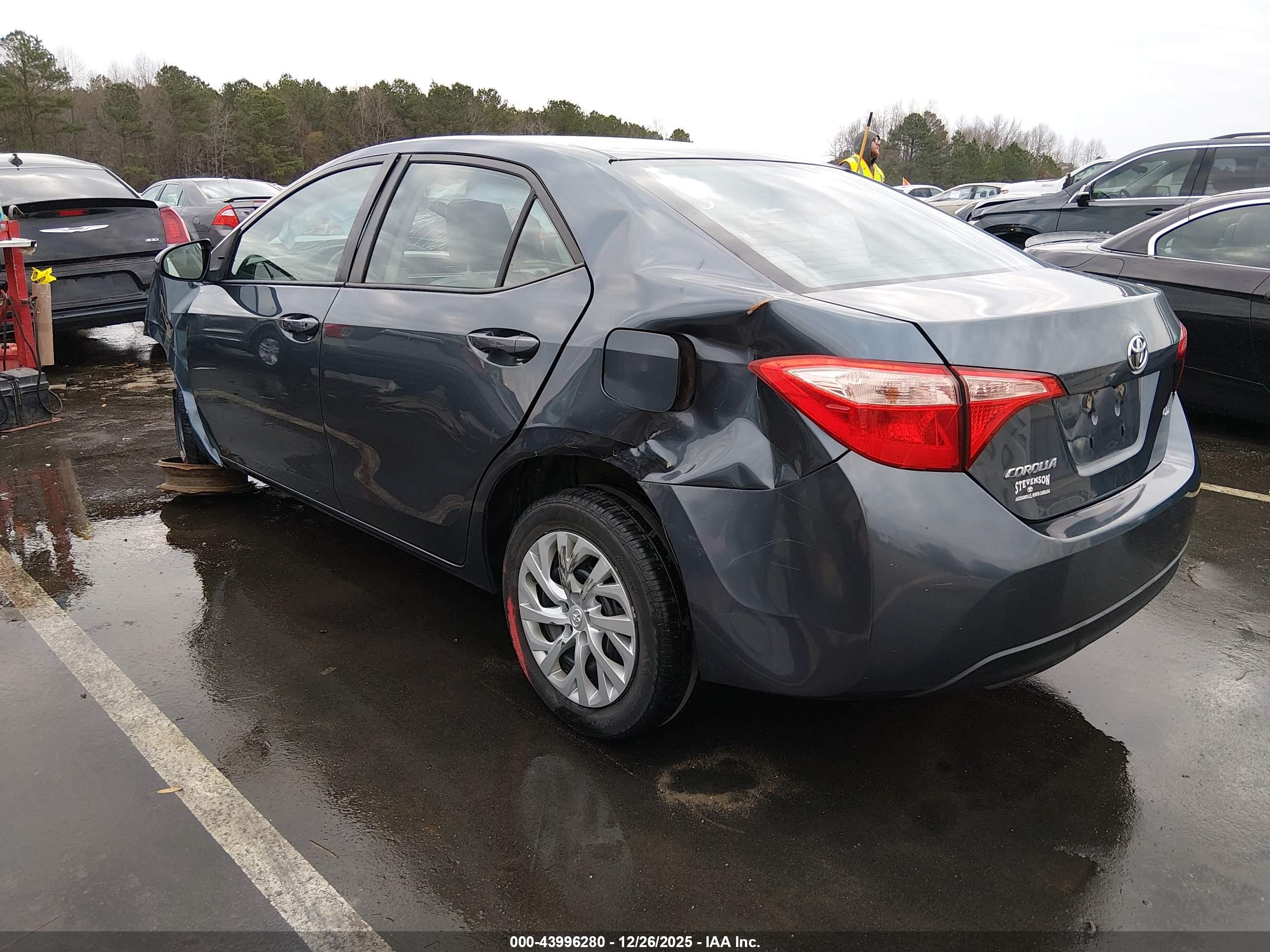 TOYOTA COROLLA image 3