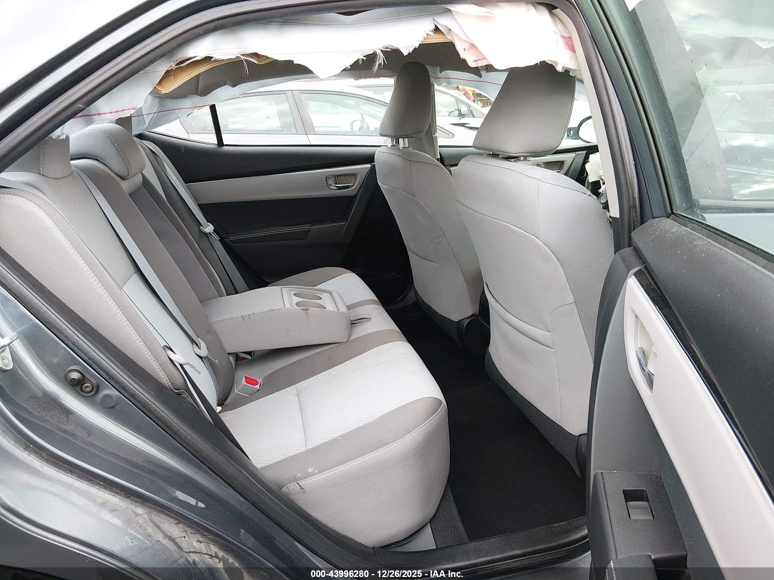 TOYOTA COROLLA image 8