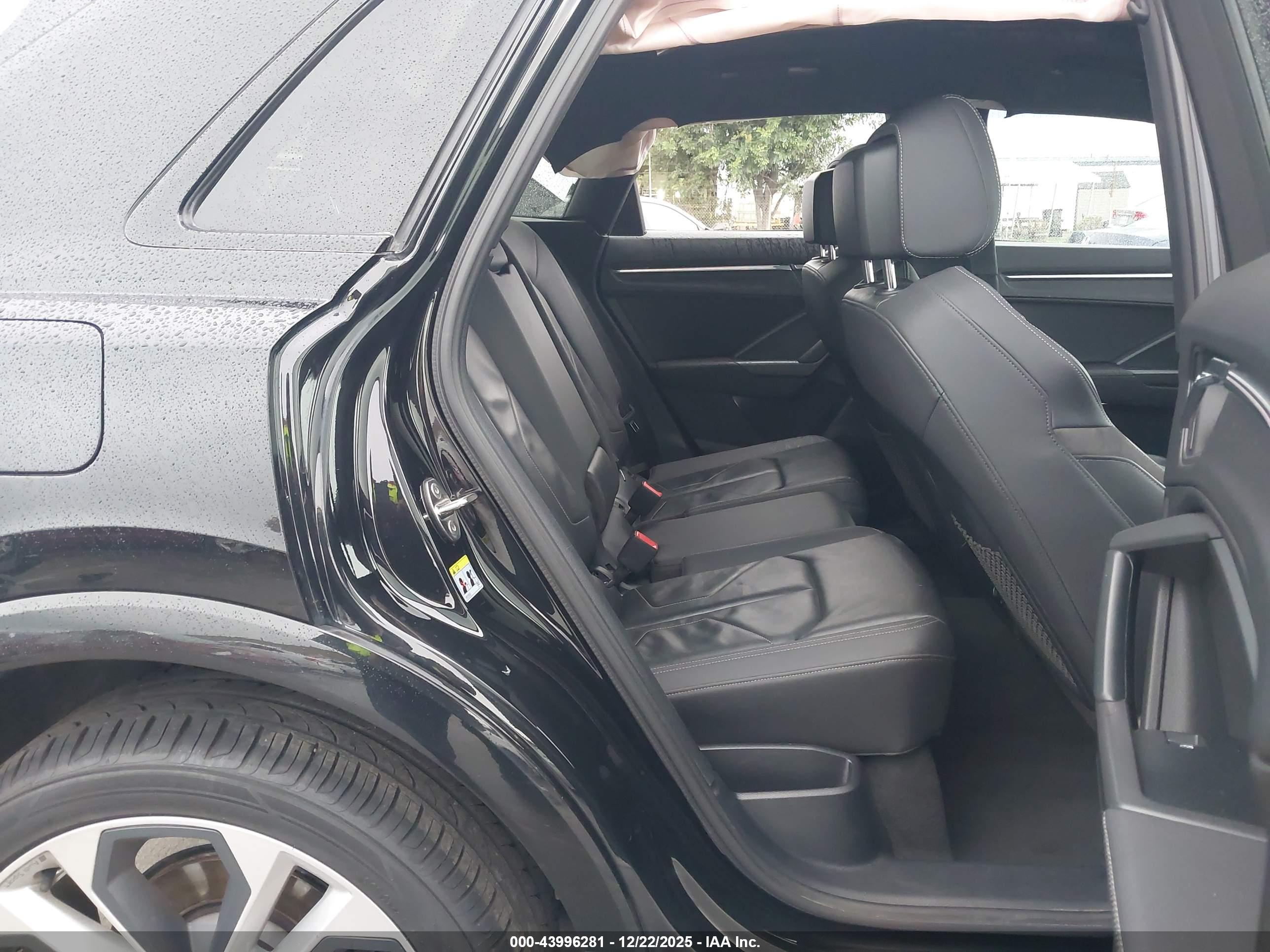 AUDI Q3 image 8