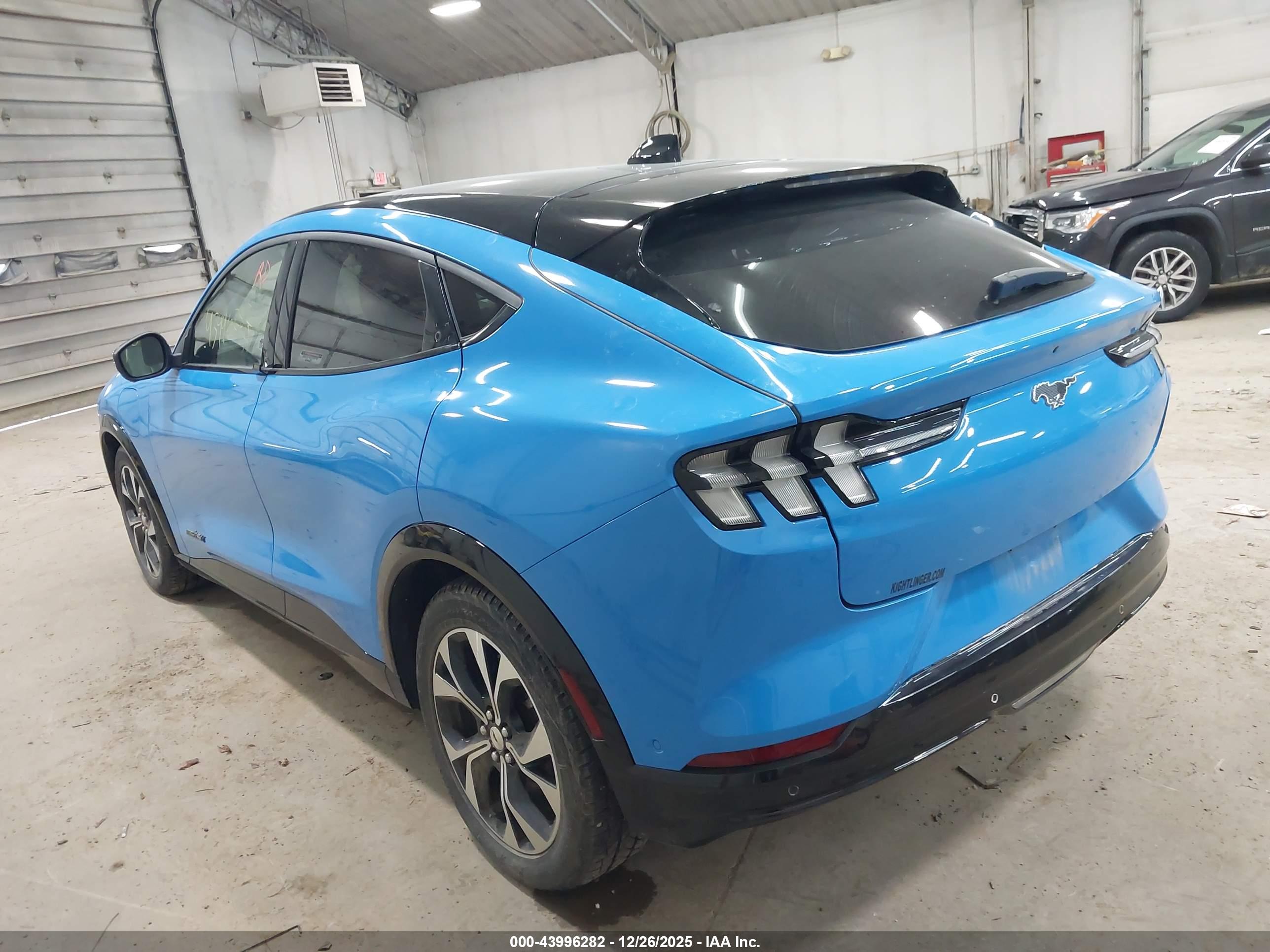 FORD MUSTANG image 3
