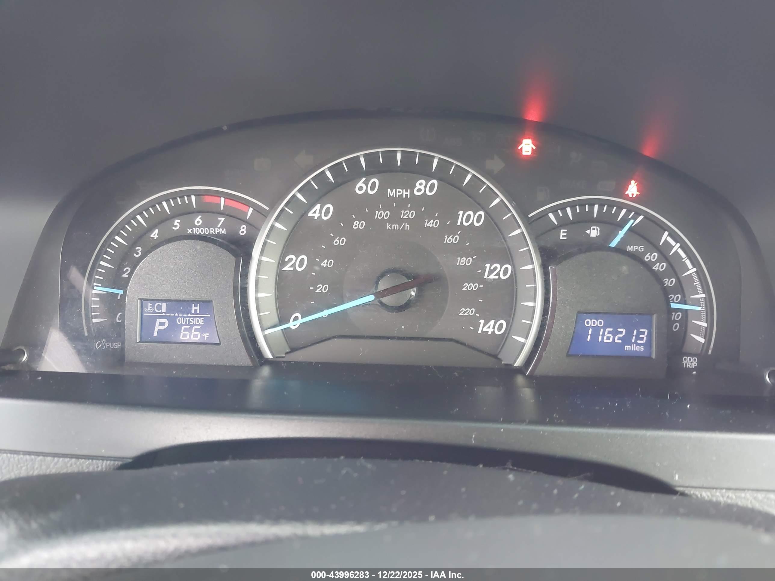 TOYOTA CAMRY image 7