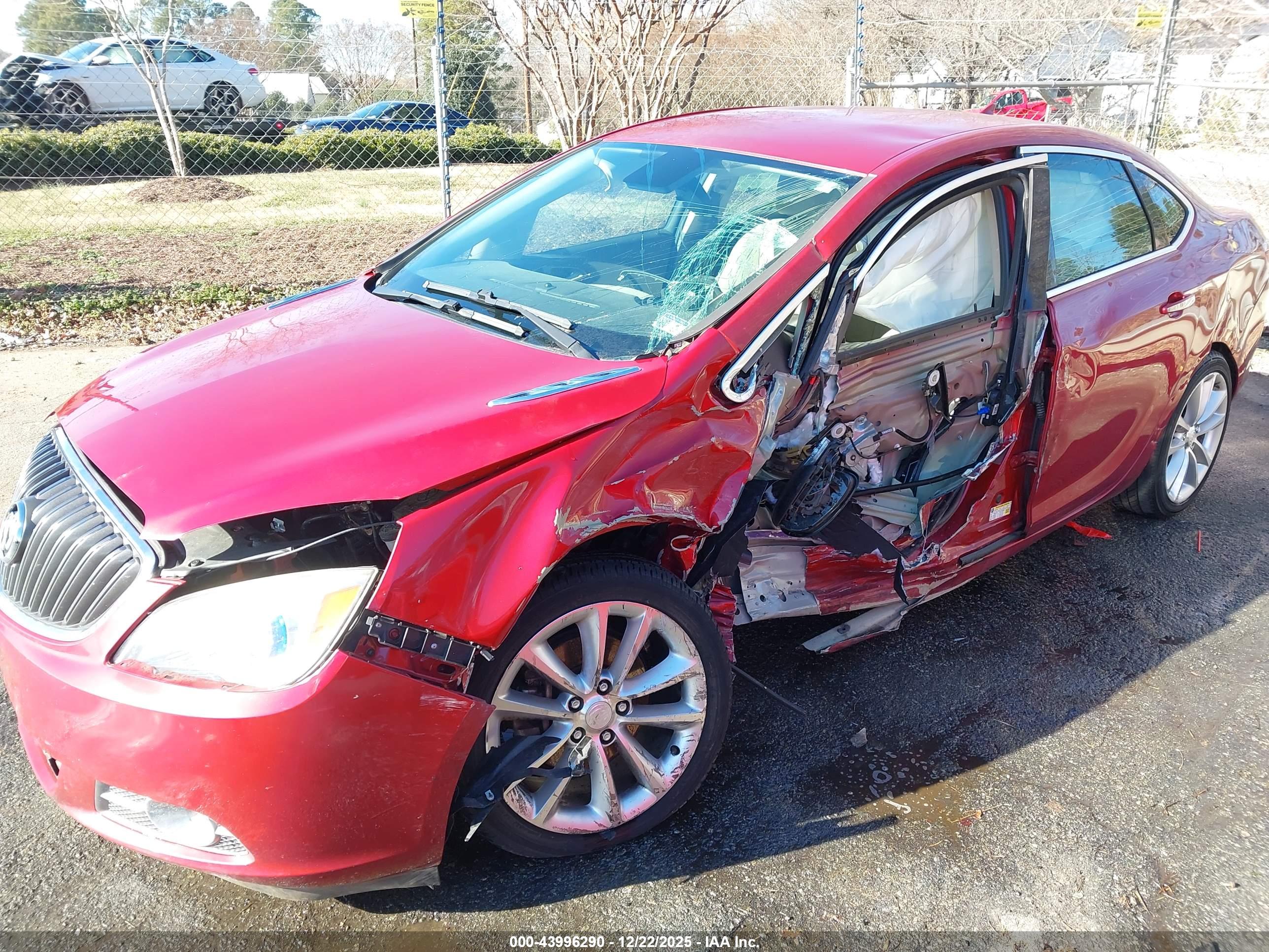 BUICK VERANO image 6