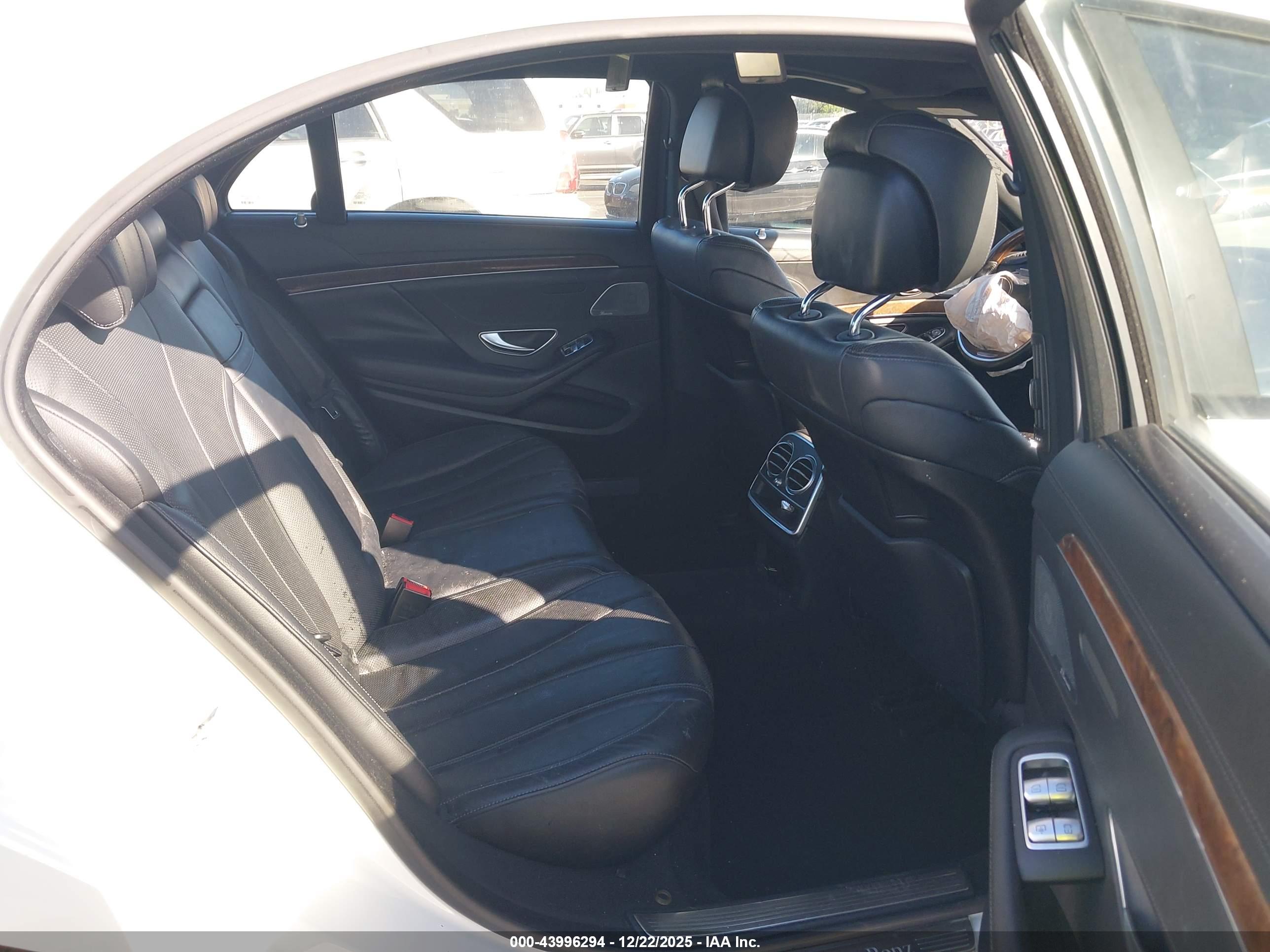 MERCEDES-BENZ S image 8