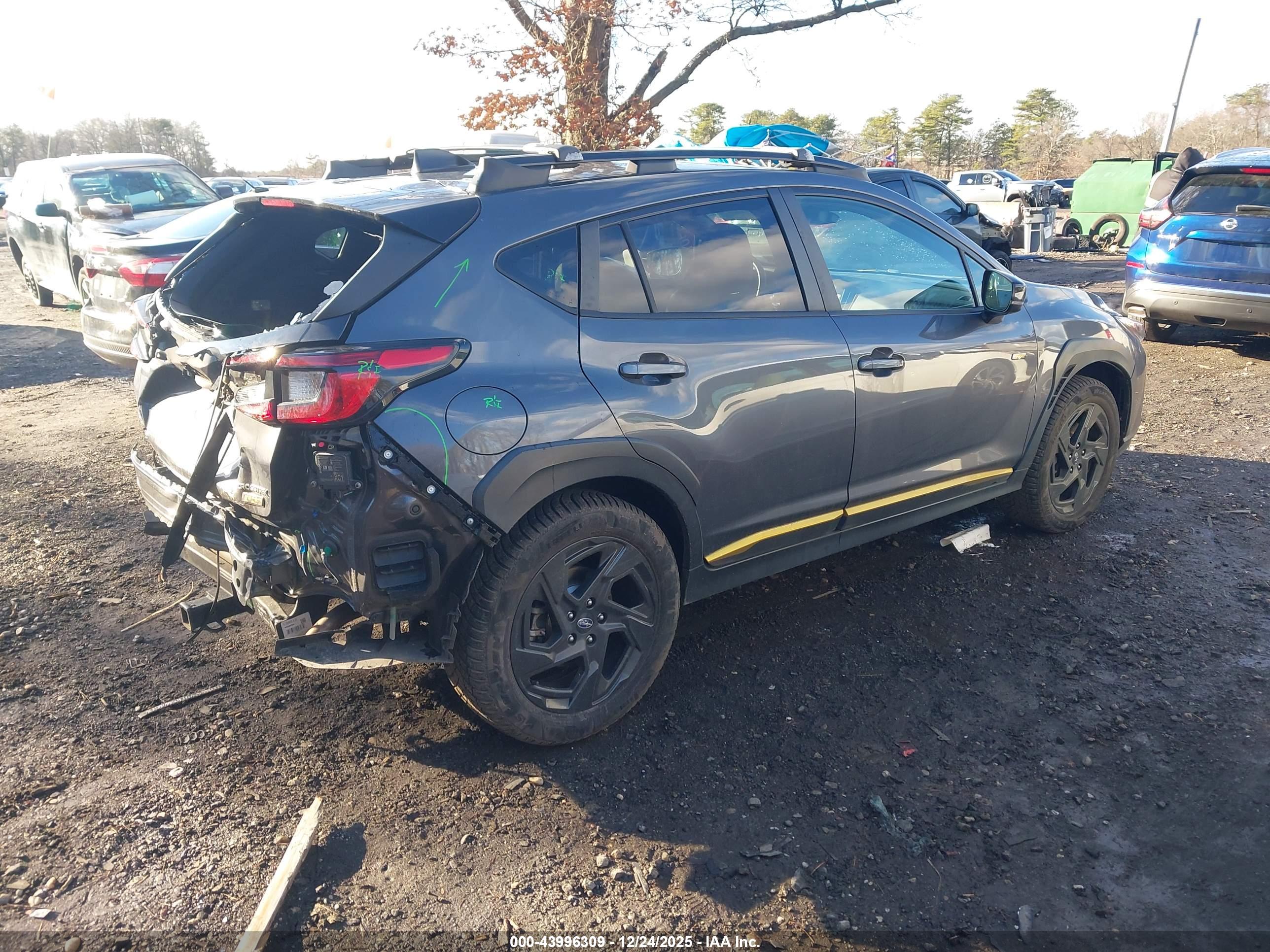 SUBARU CROSSTREK image 4