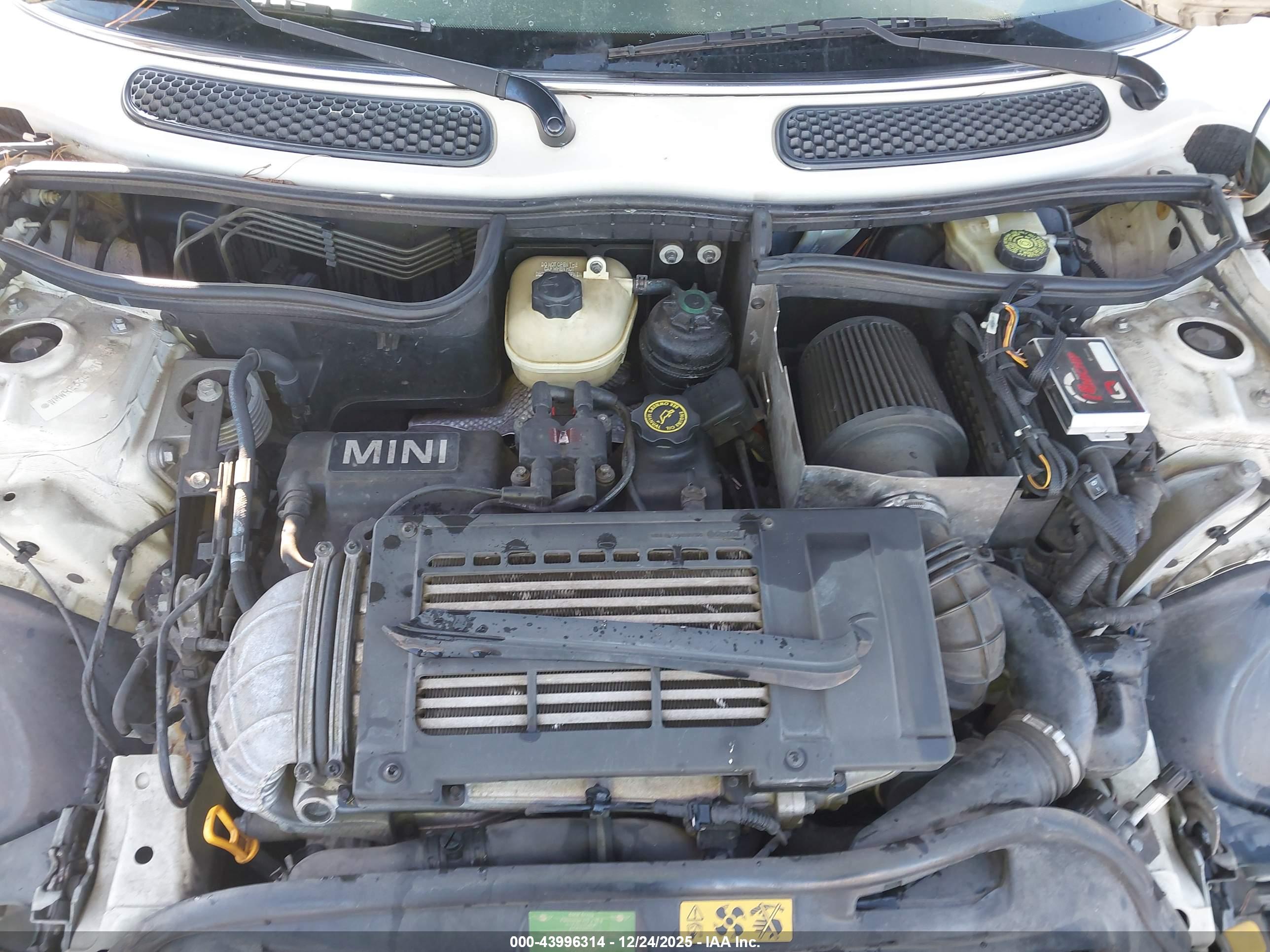 MINI COOPER image 10