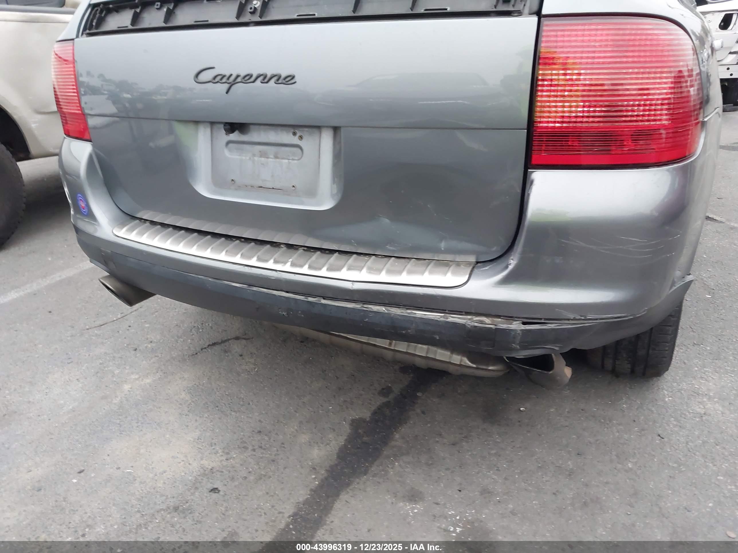 PORSCHE CAYENNE image 6