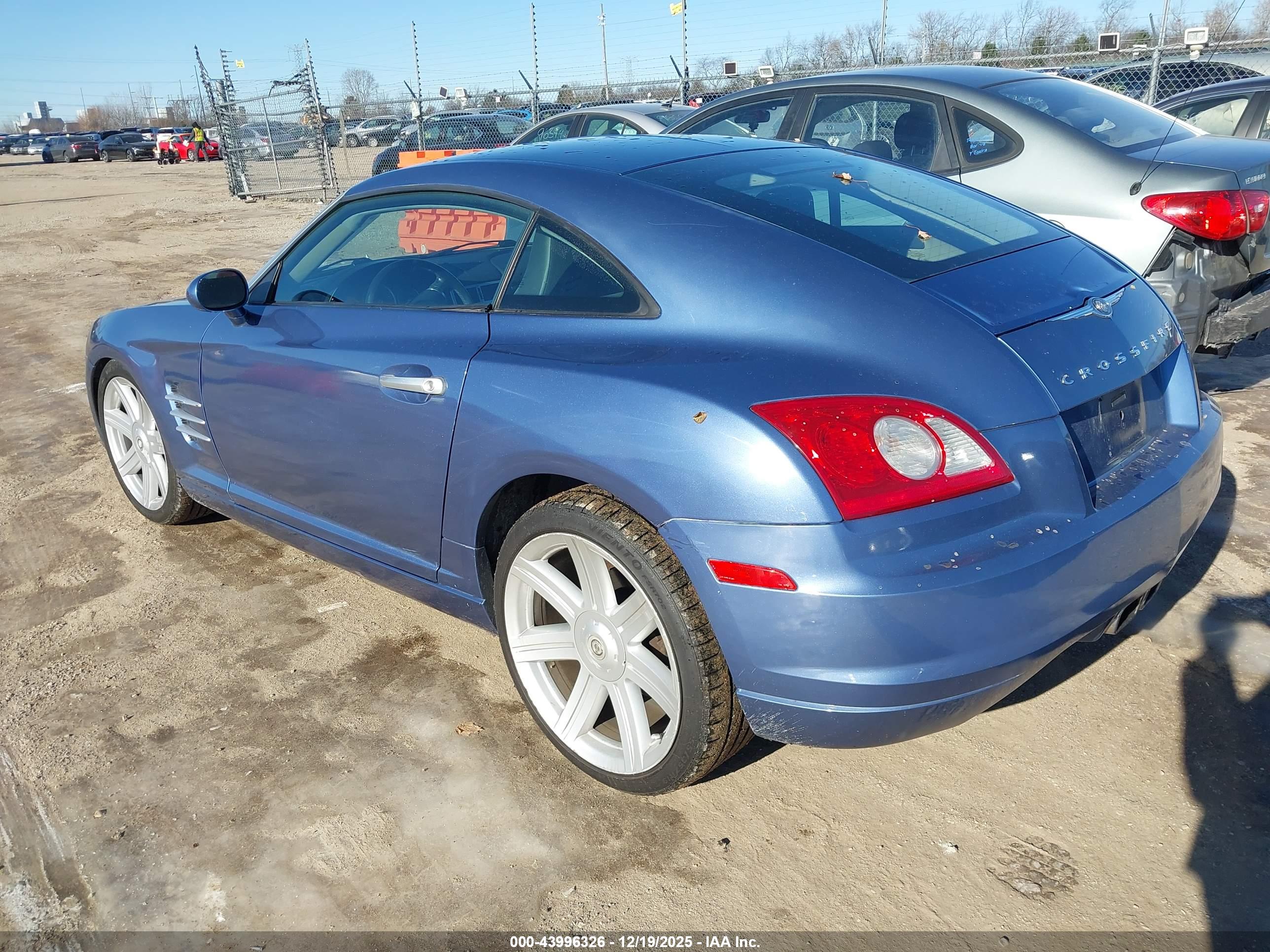 CHRYSLER CROSSFIRE image 3