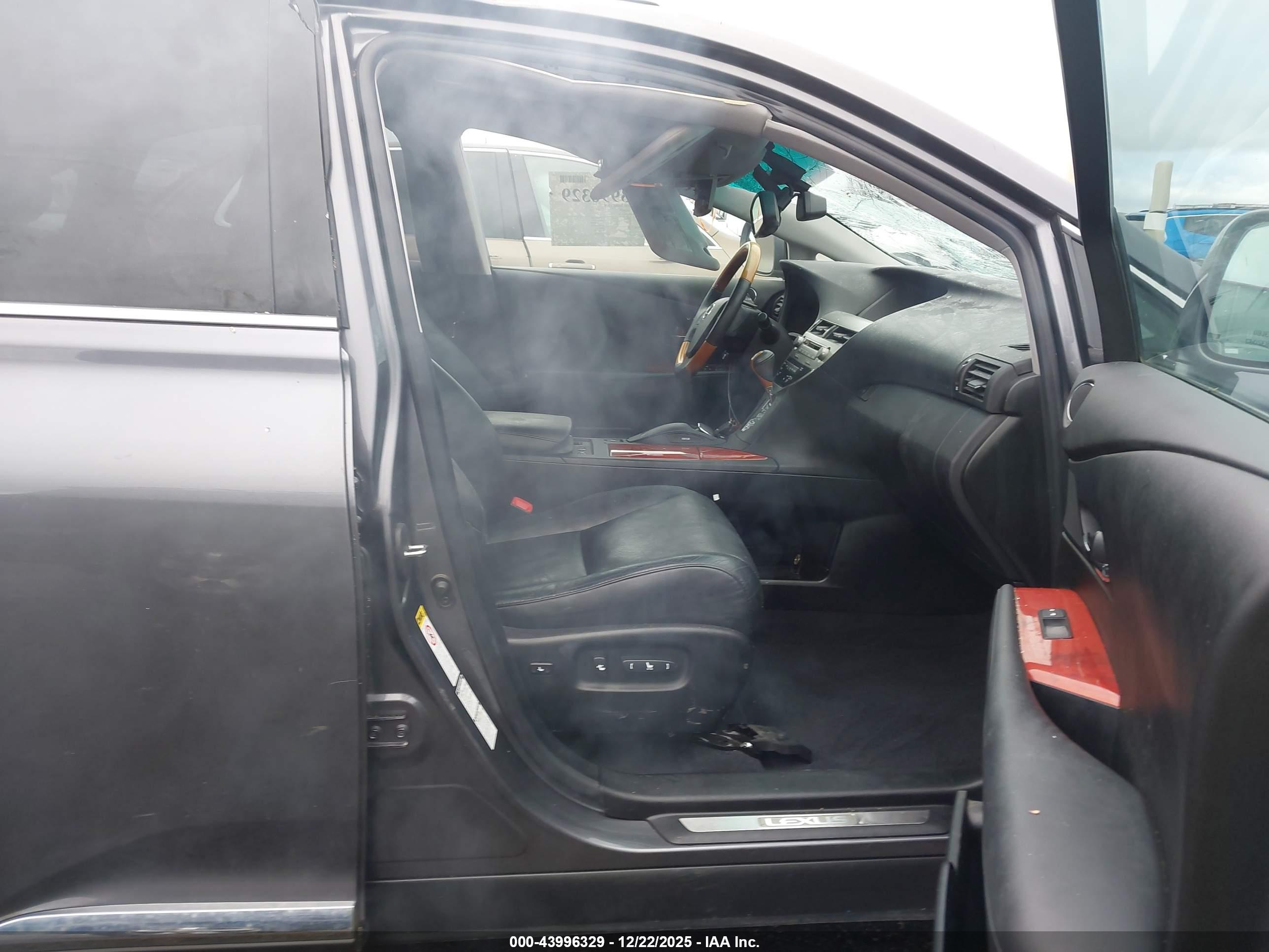 LEXUS RX image 5