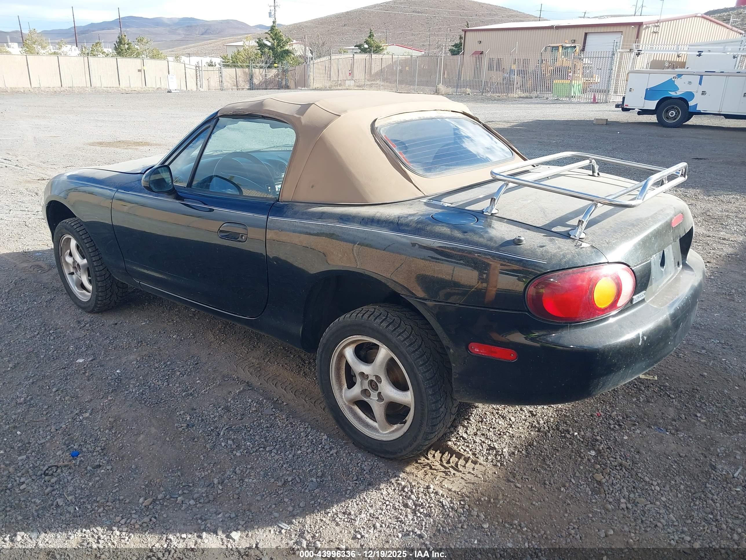 MAZDA MX-5 image 3
