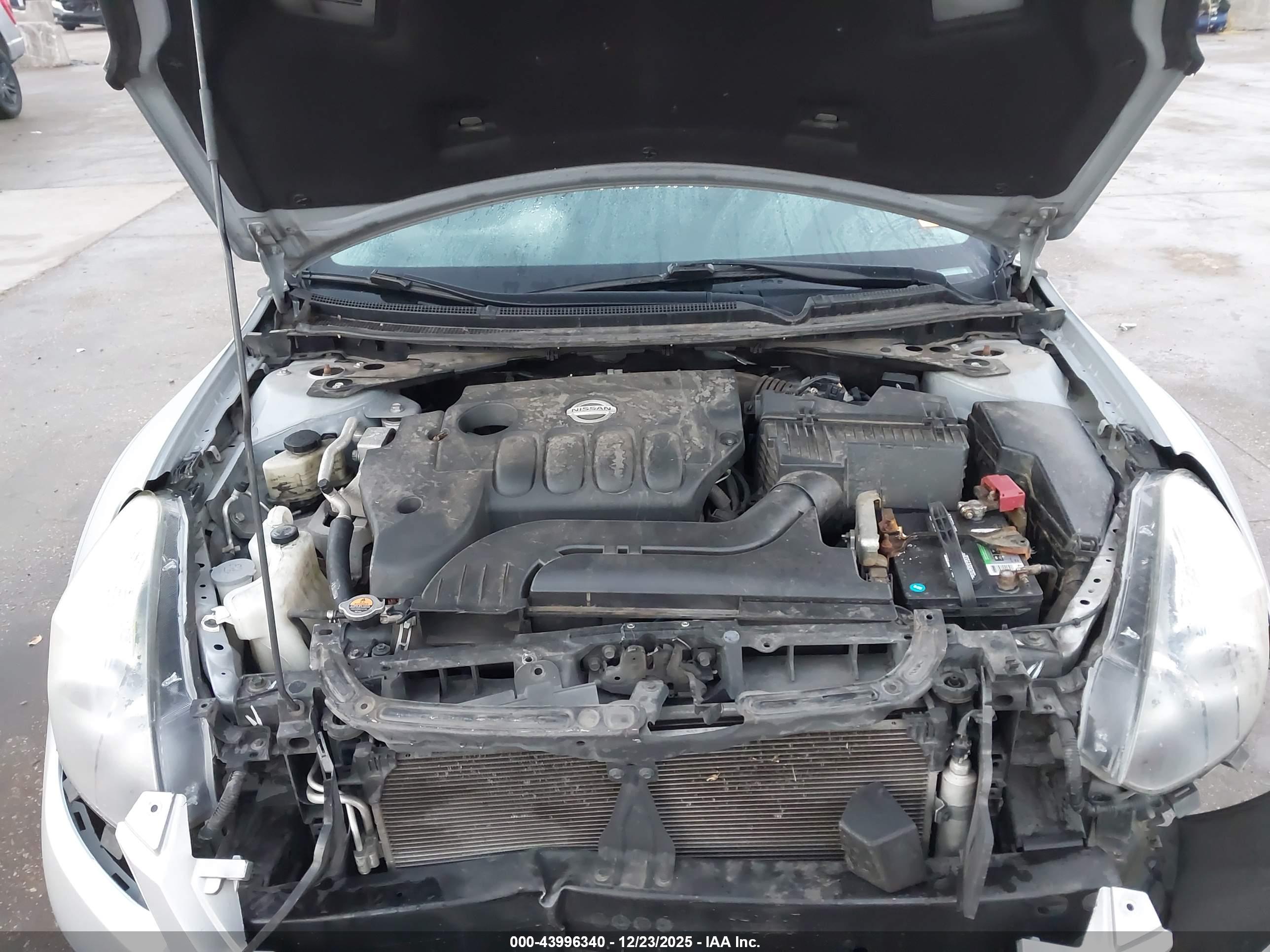 NISSAN ALTIMA image 10