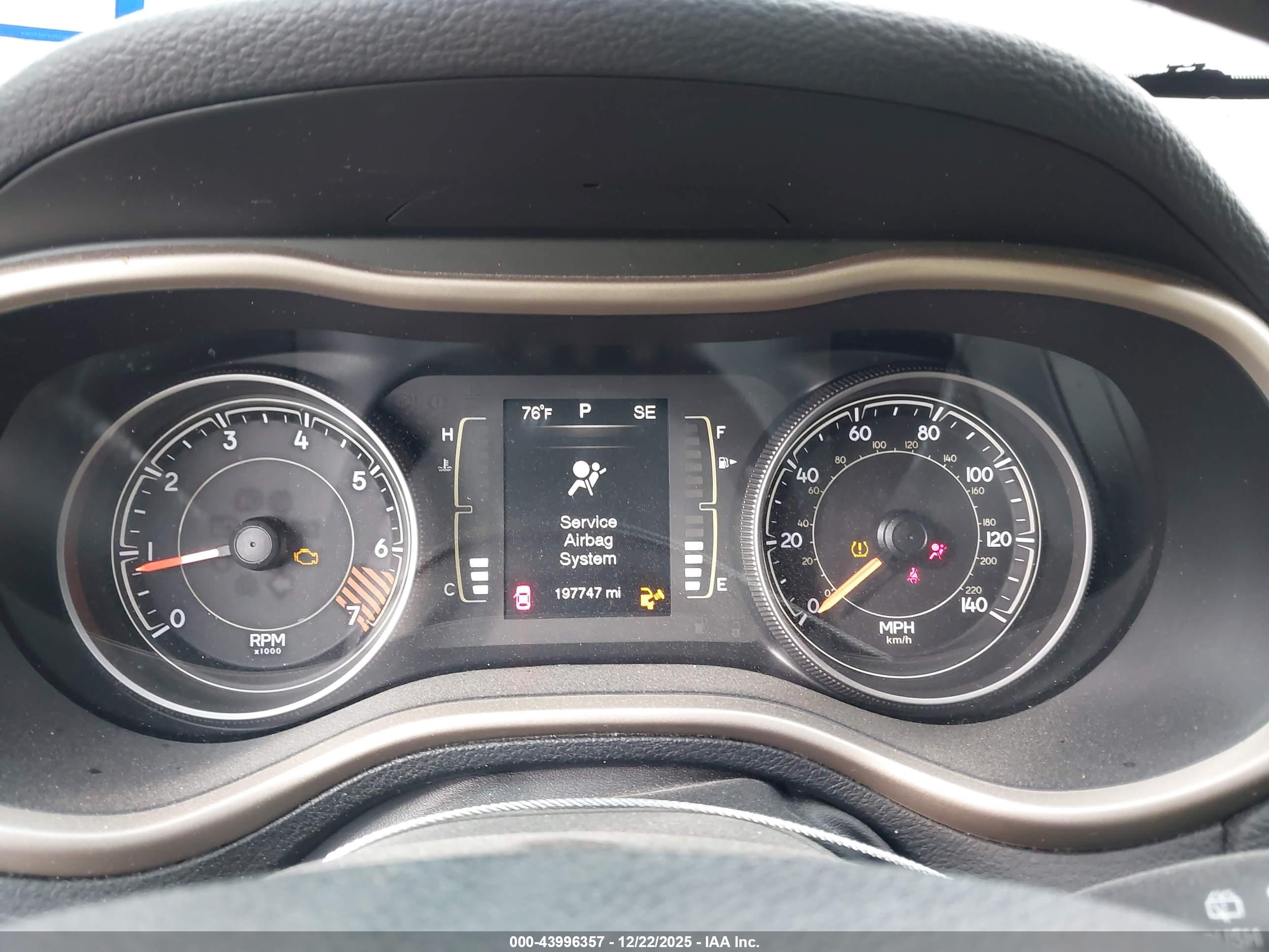 JEEP CHEROKEE image 7