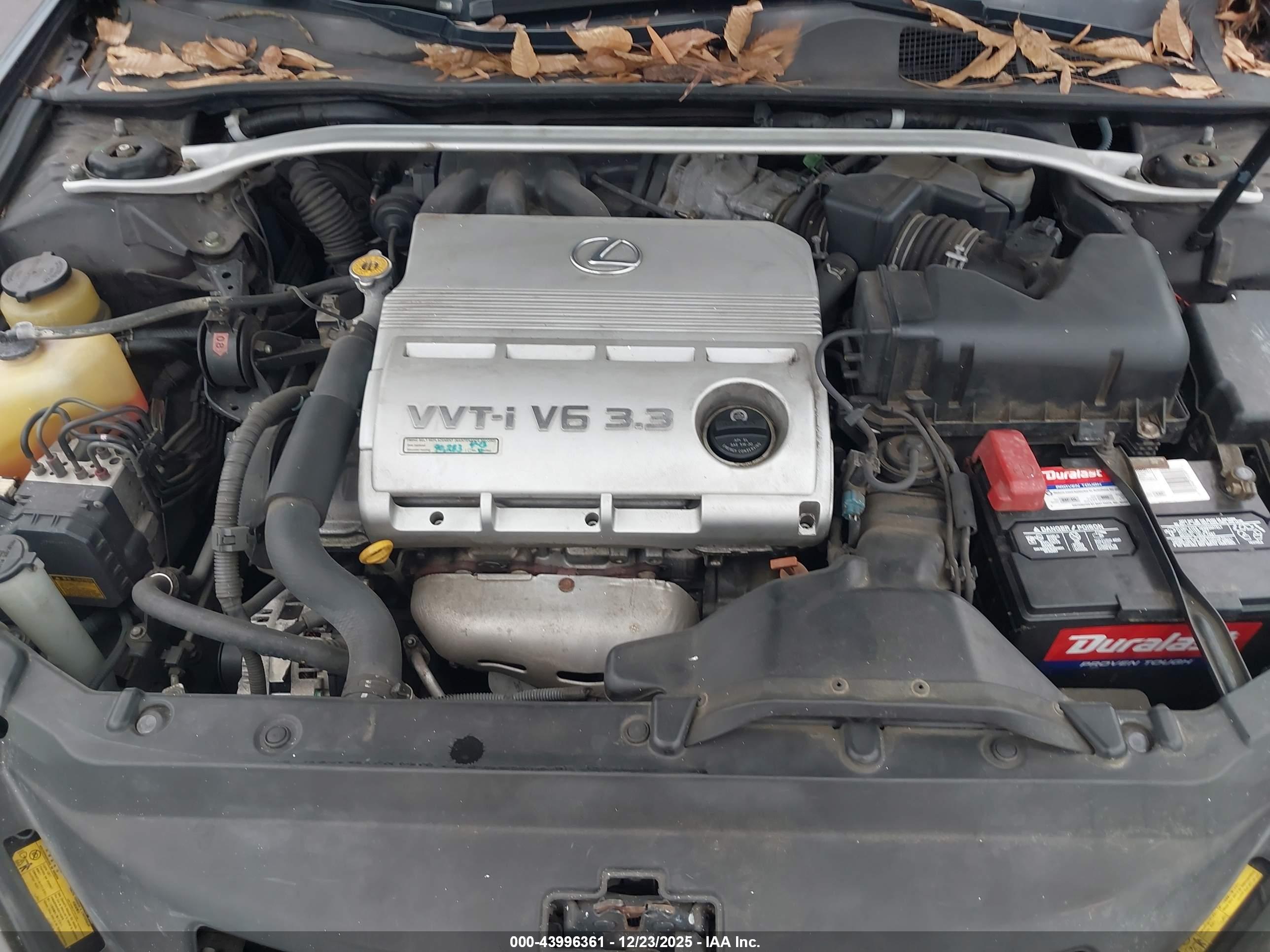 LEXUS ES image 10