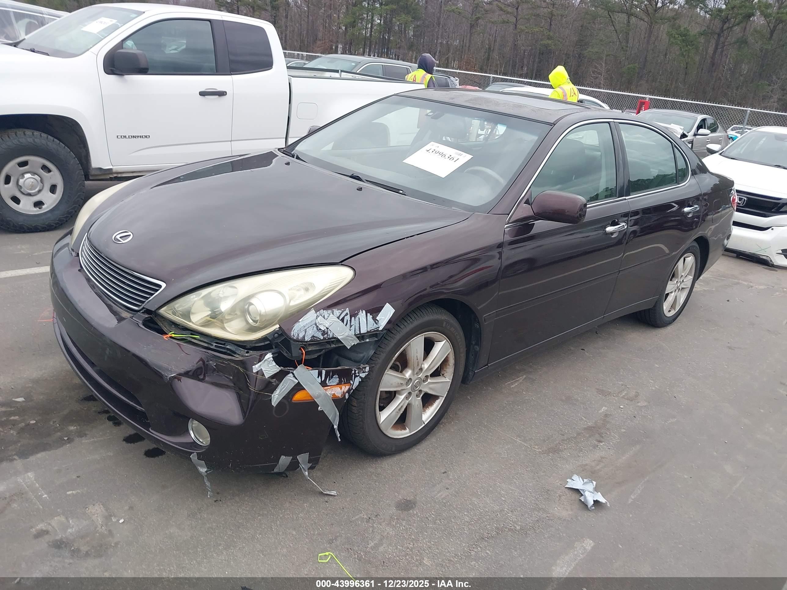 LEXUS ES image 2