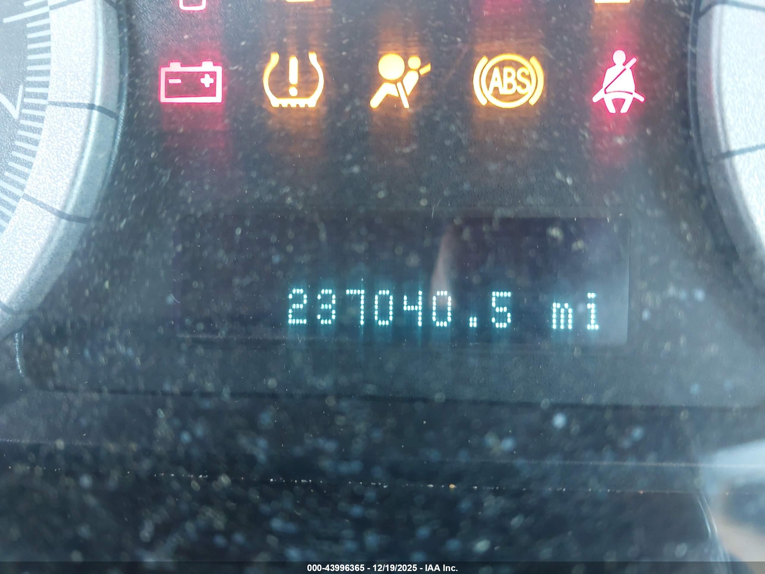 FORD ESCAPE image 7