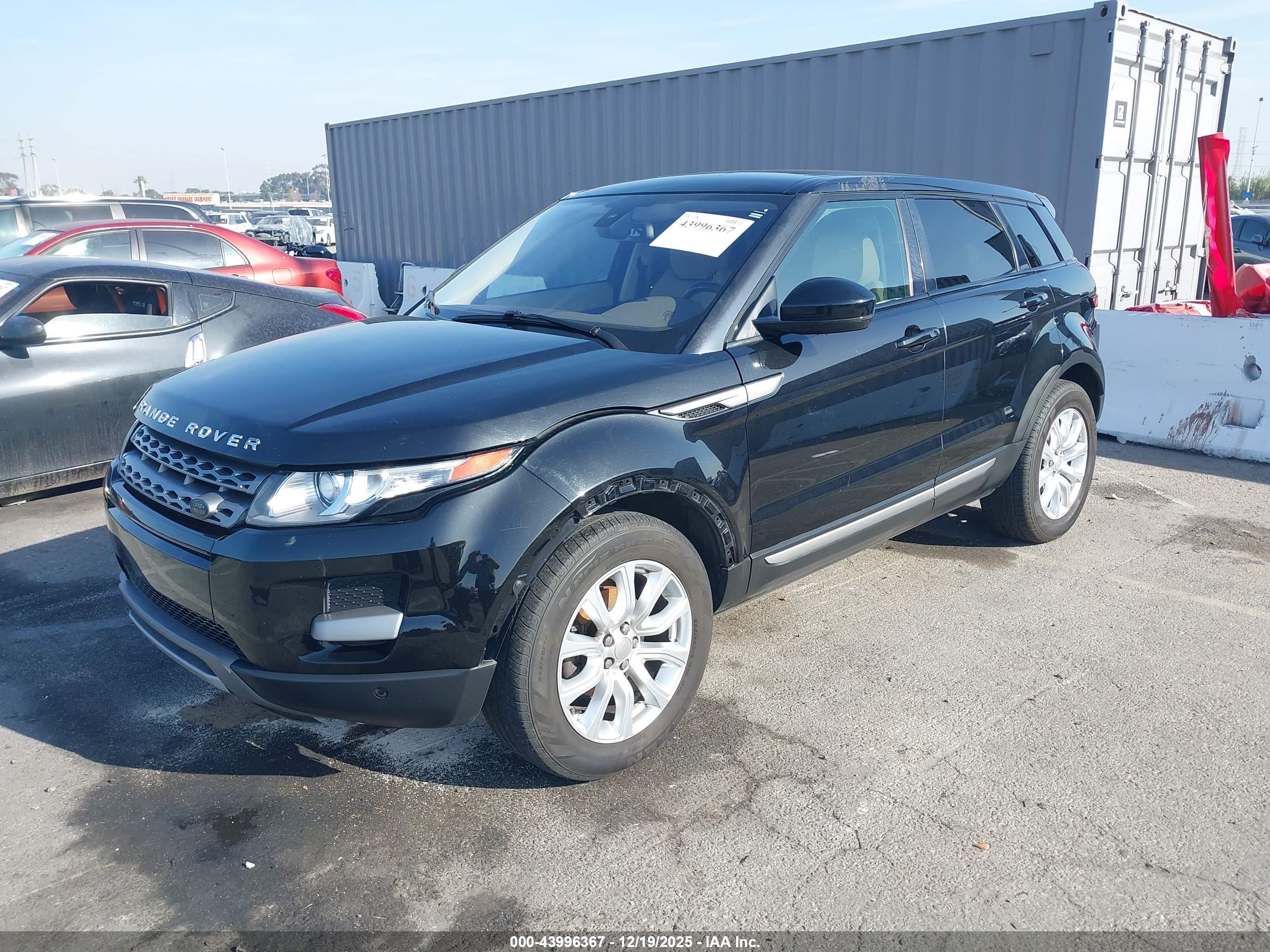 LAND ROVER image 2