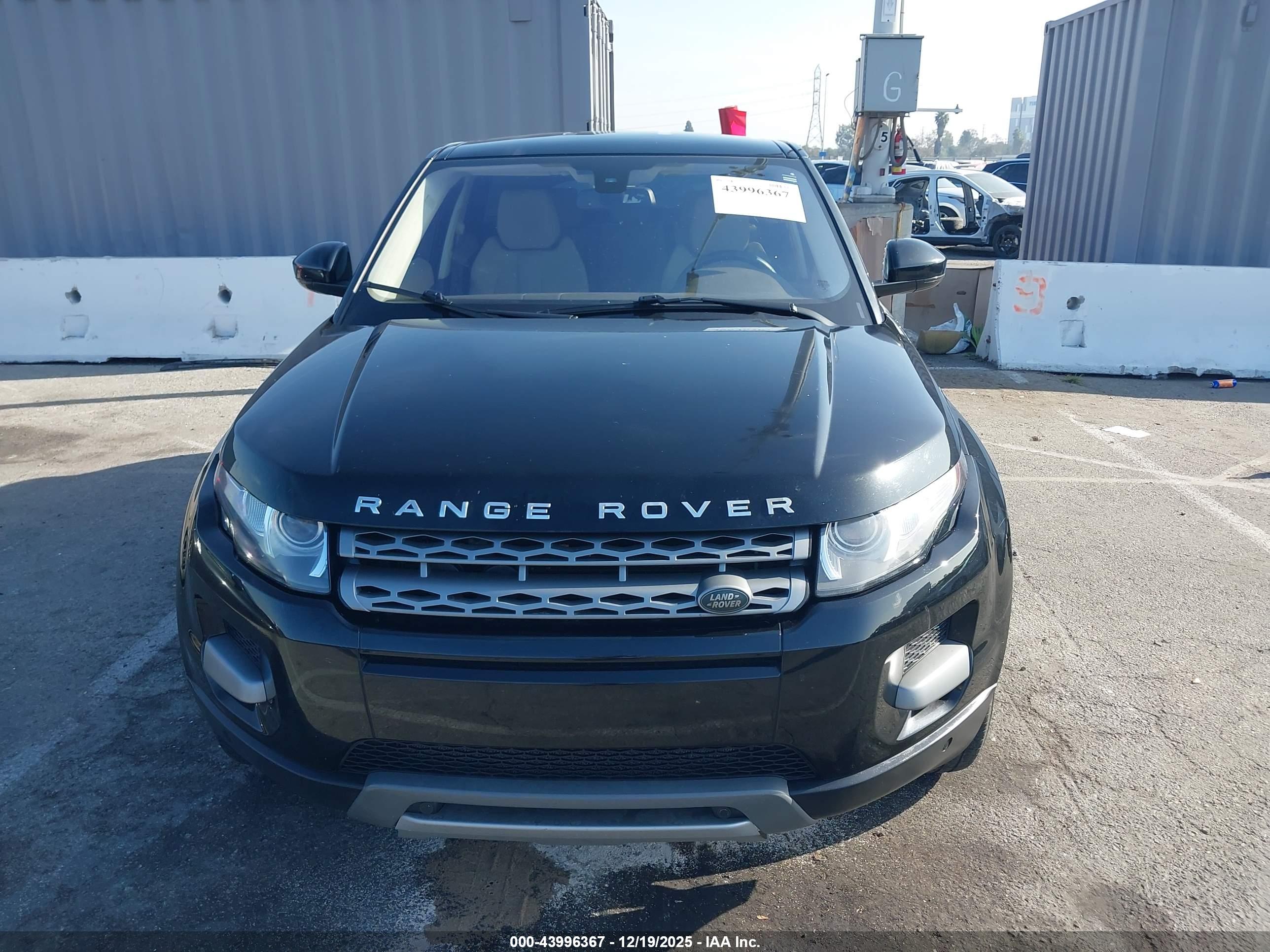 LAND ROVER image 6