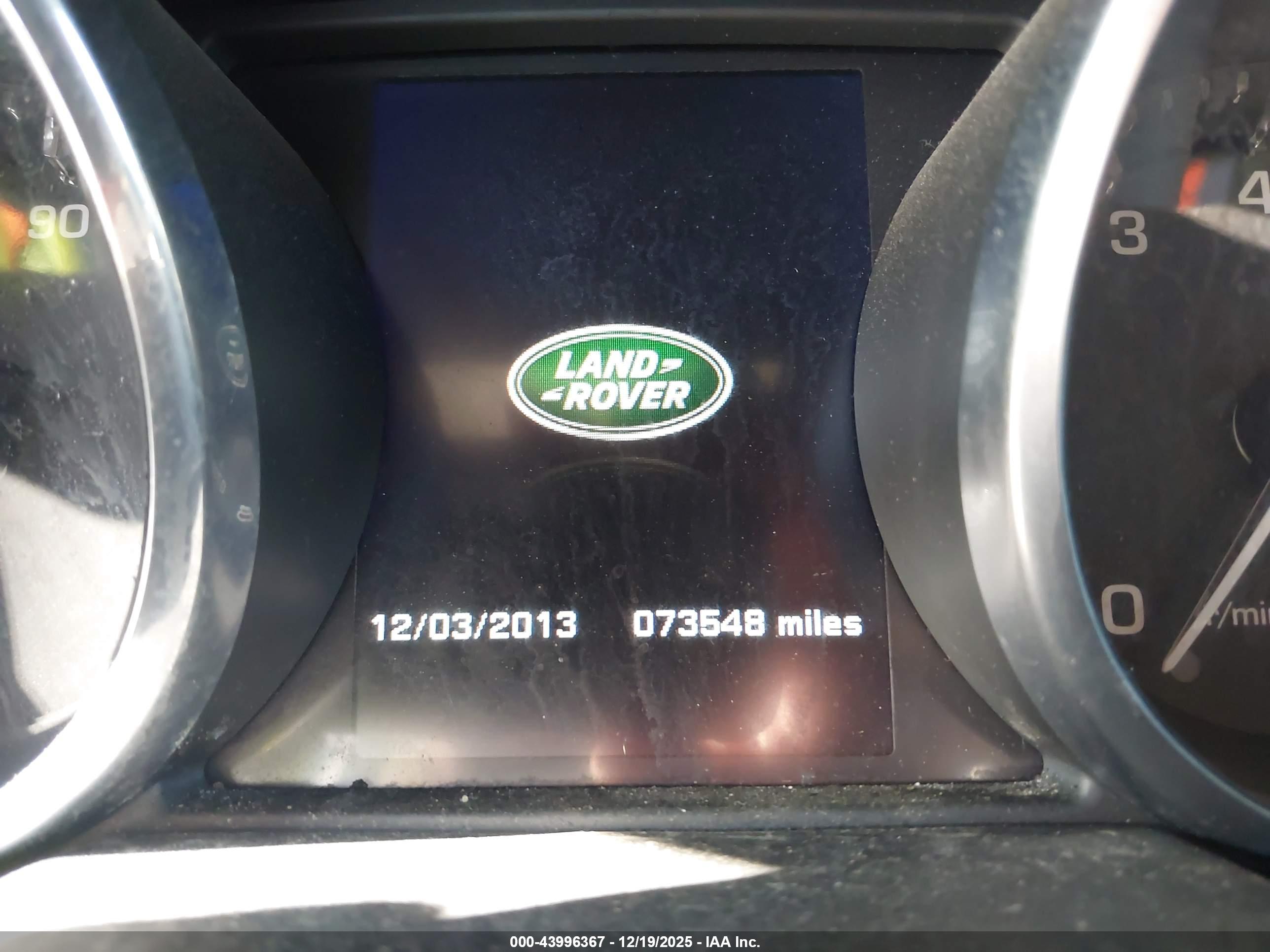 LAND ROVER image 7