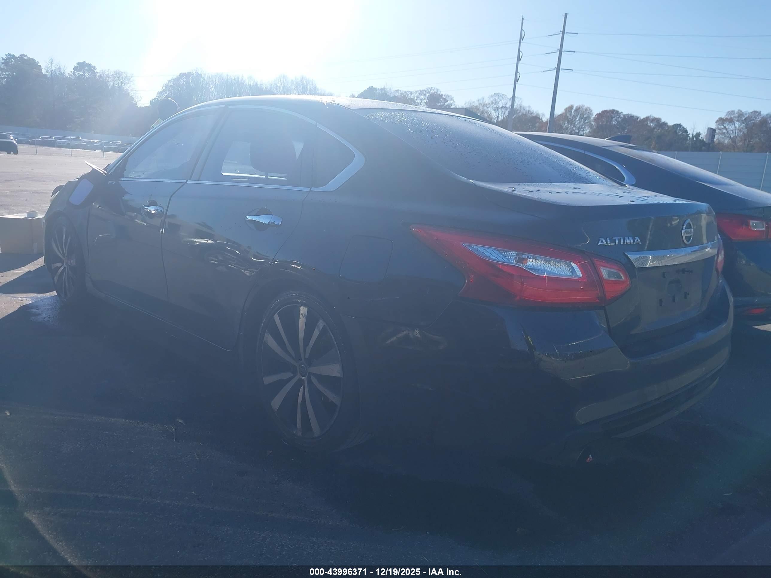 NISSAN ALTIMA image 3