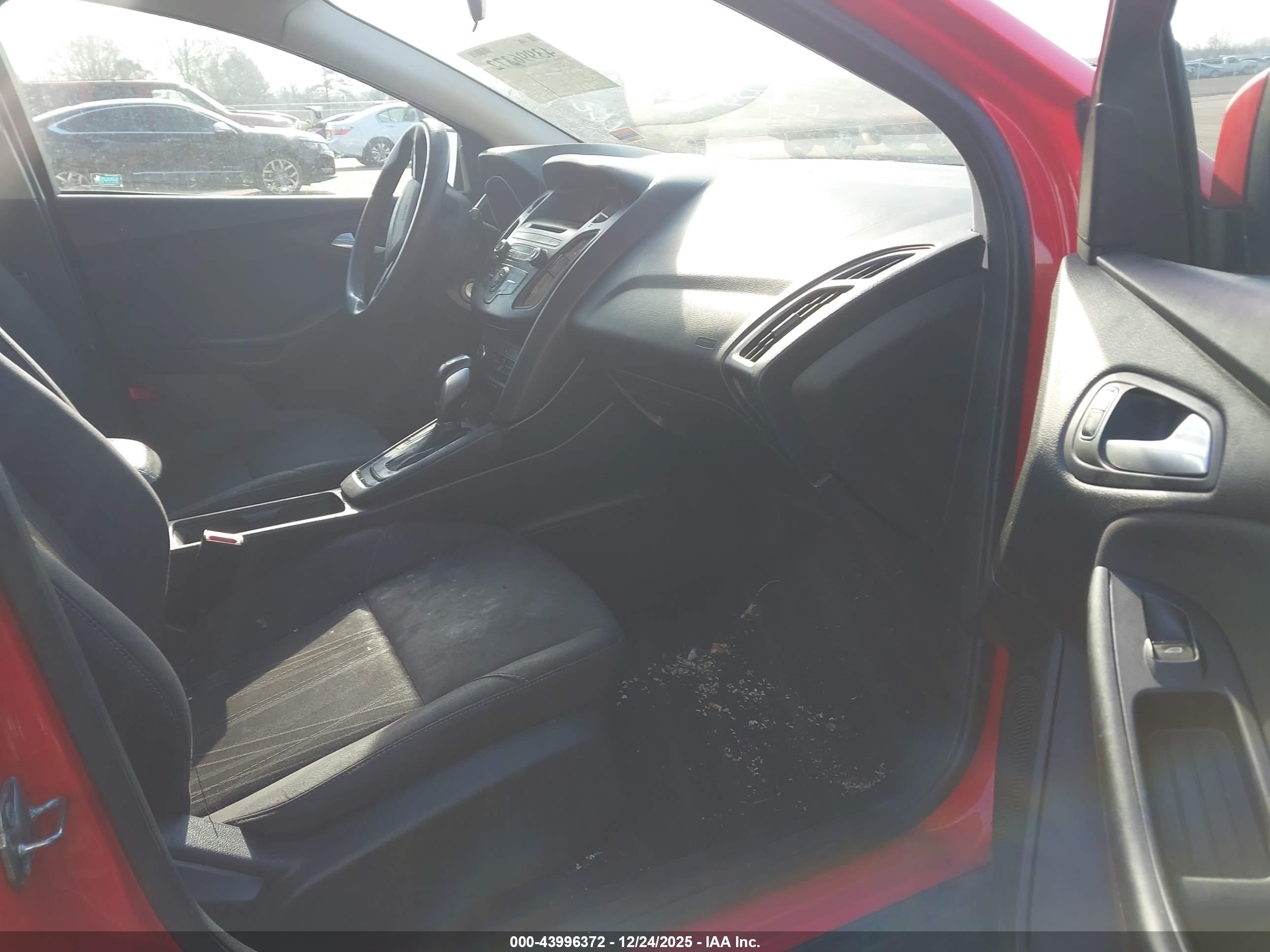 FORD FOCUS image 5