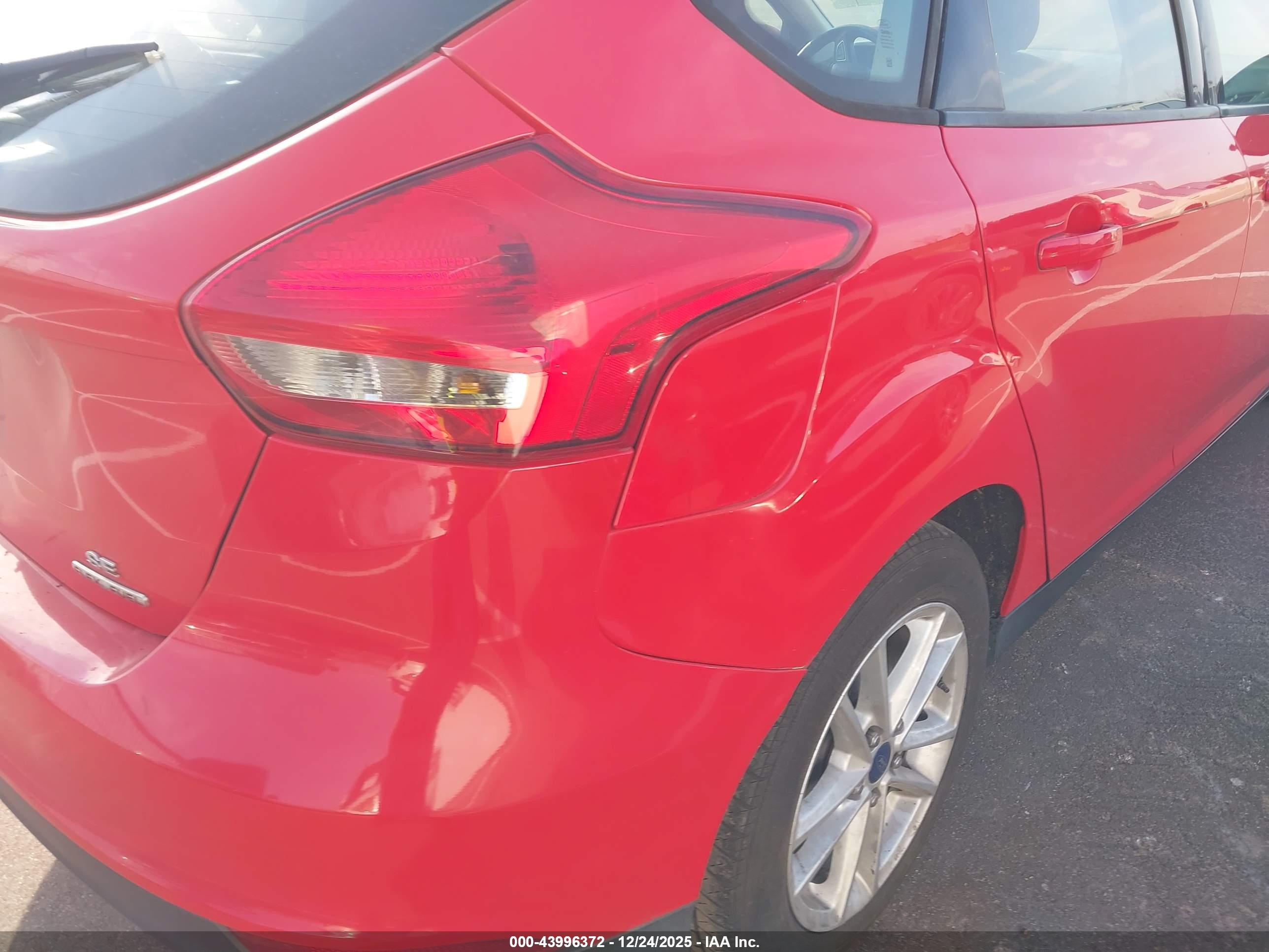 FORD FOCUS image 6