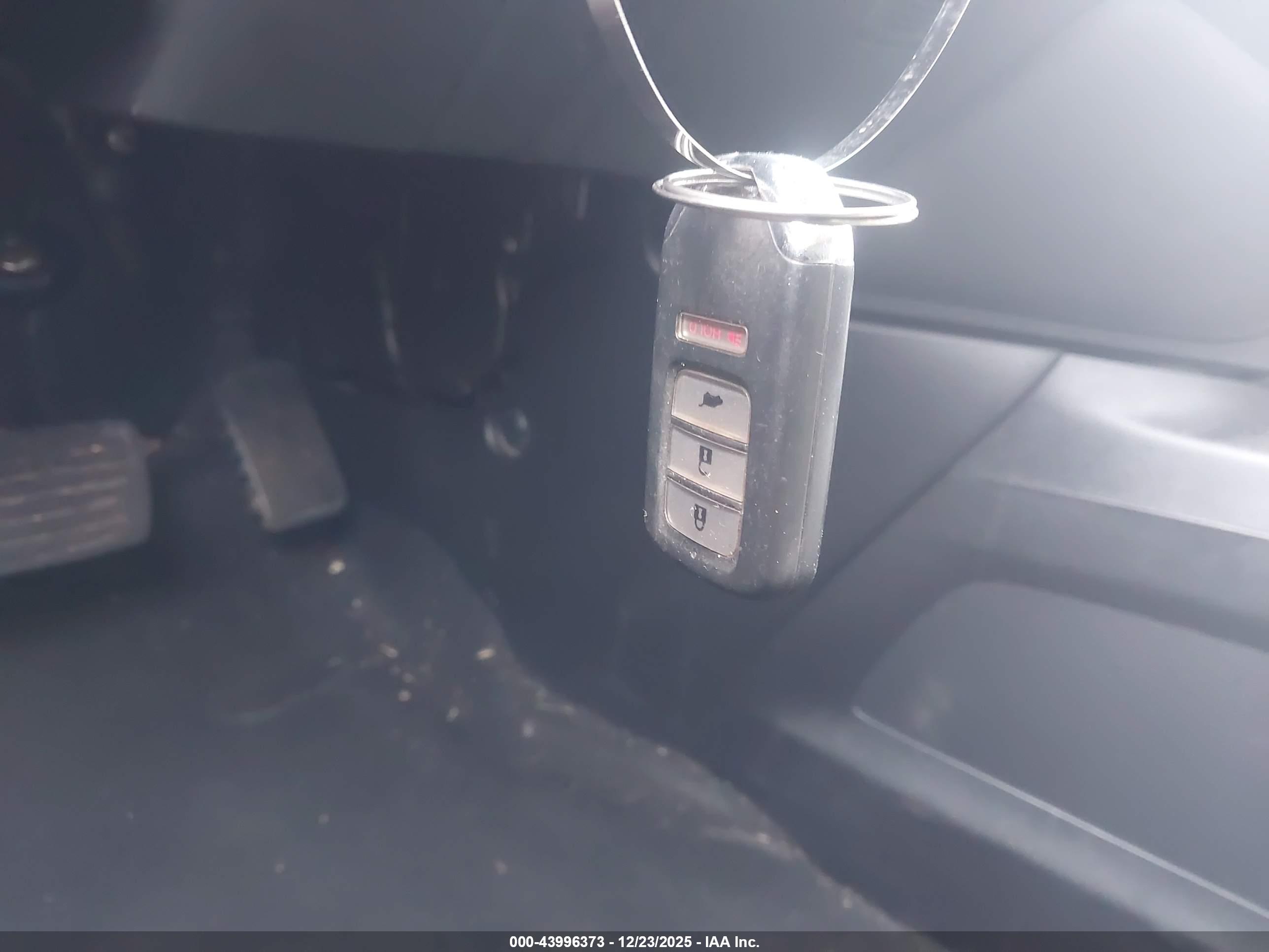 HONDA CR-V image 11