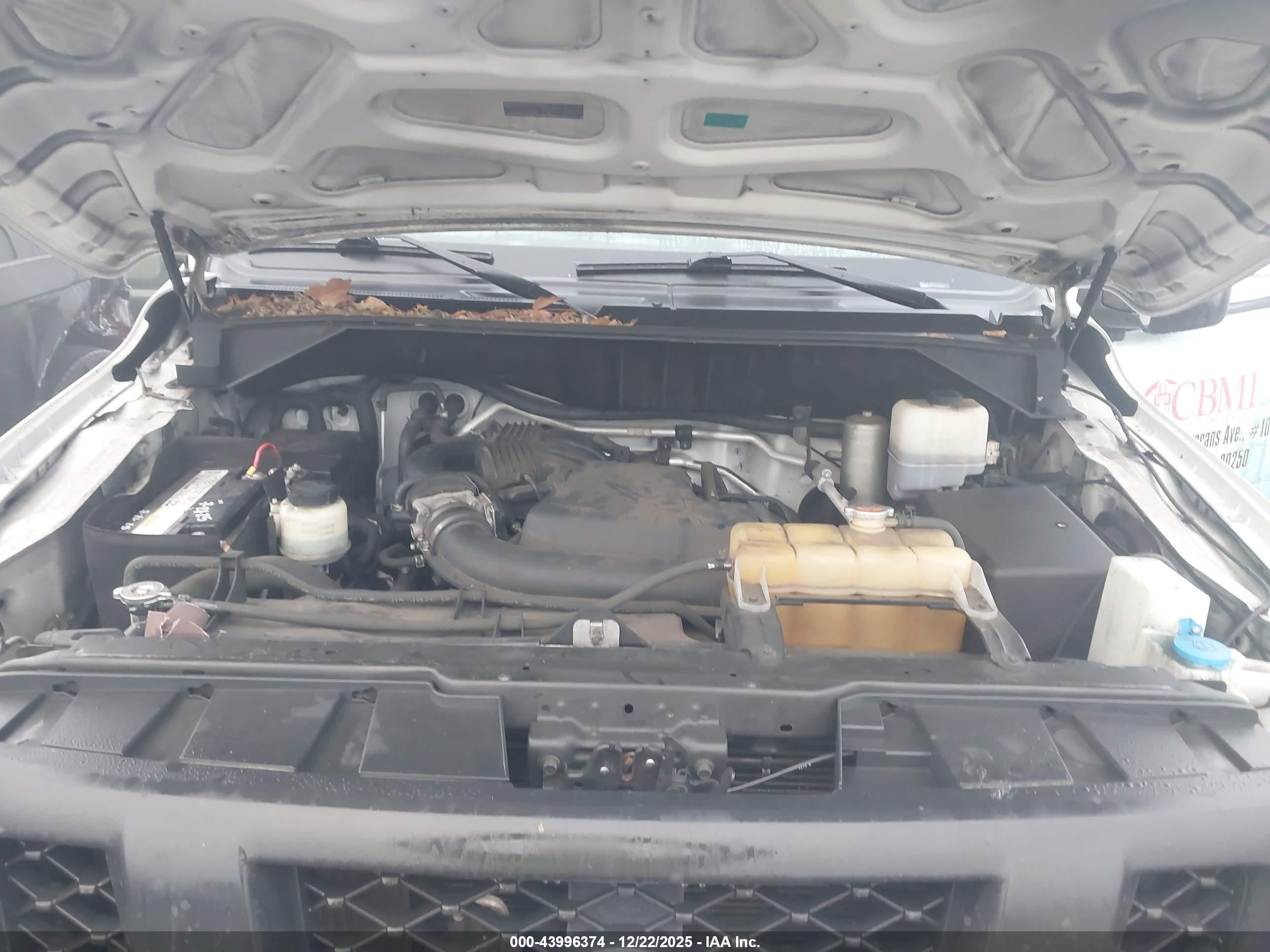 NISSAN NV image 10