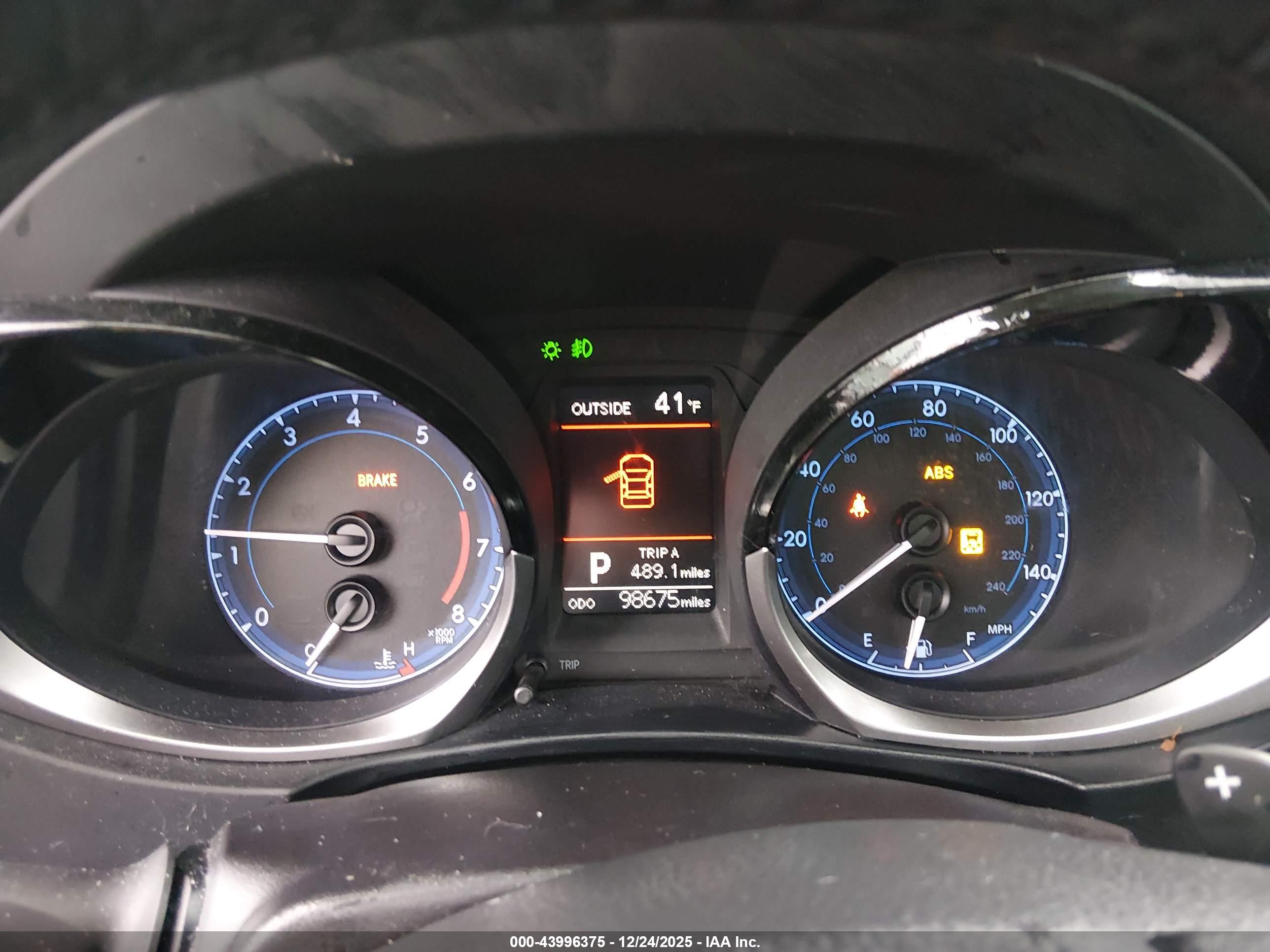 TOYOTA COROLLA image 7