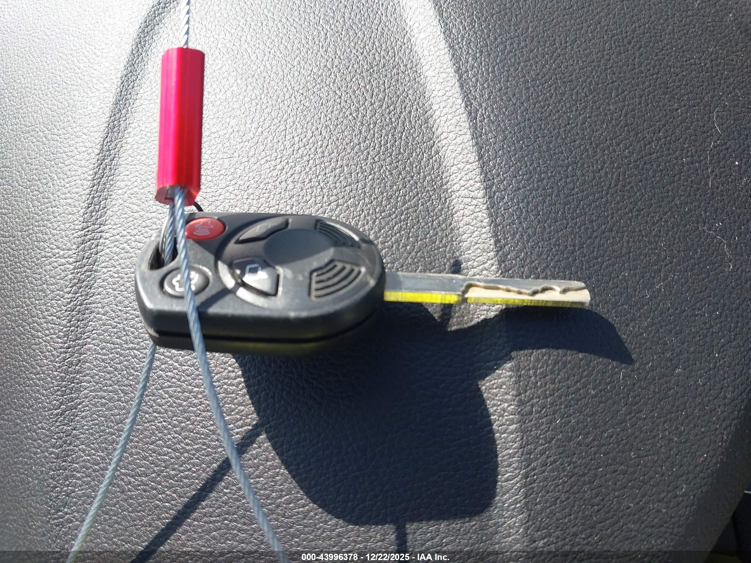 FORD ESCAPE image 11