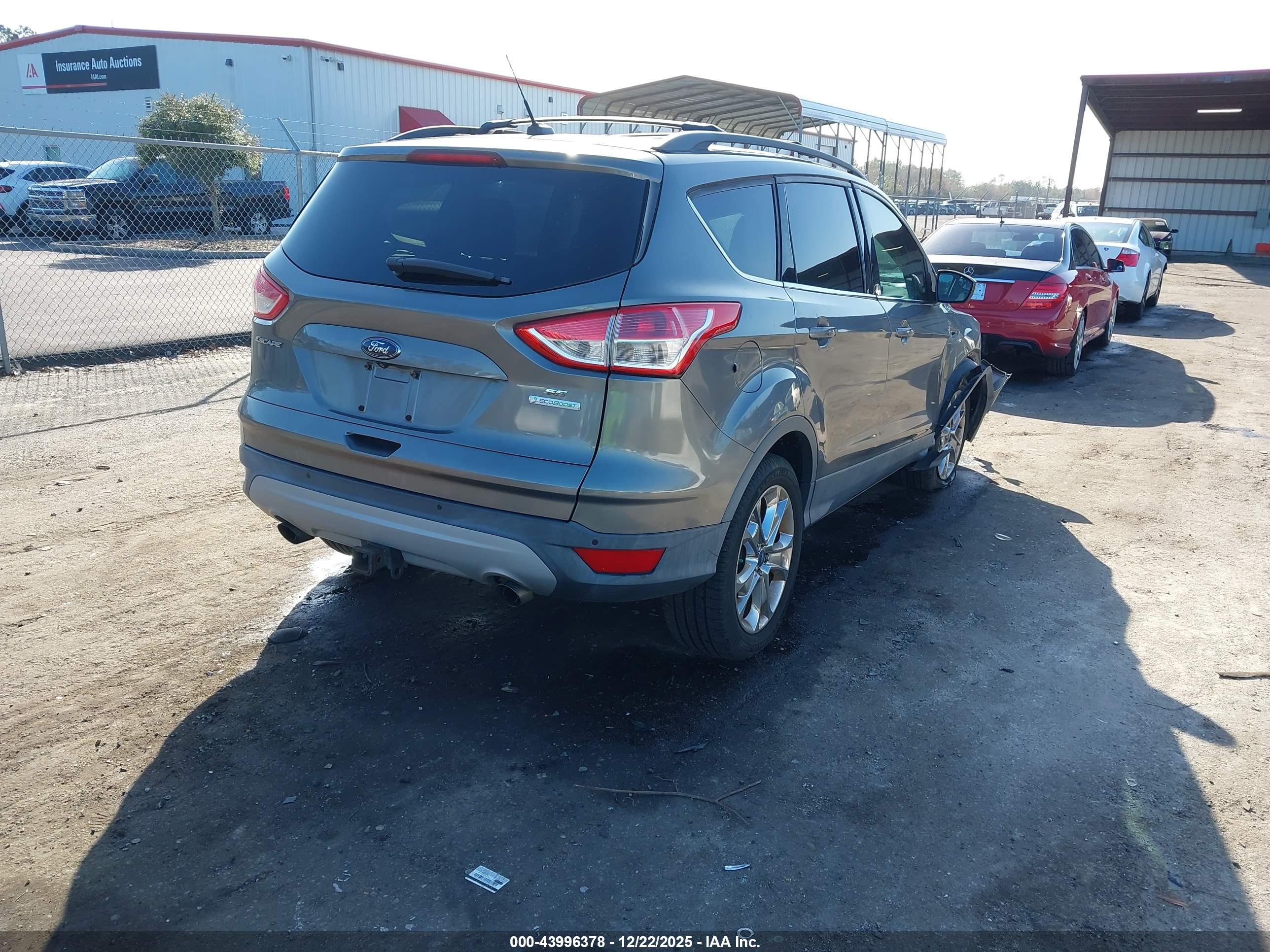 FORD ESCAPE image 4