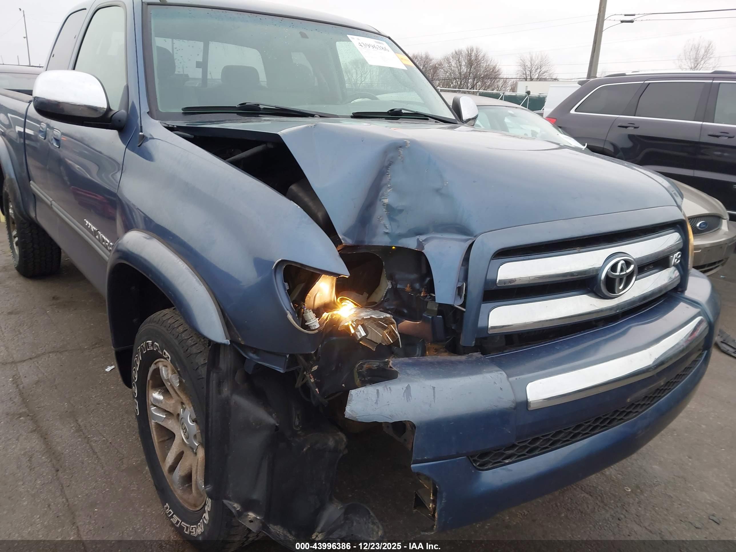 TOYOTA TUNDRA image 6