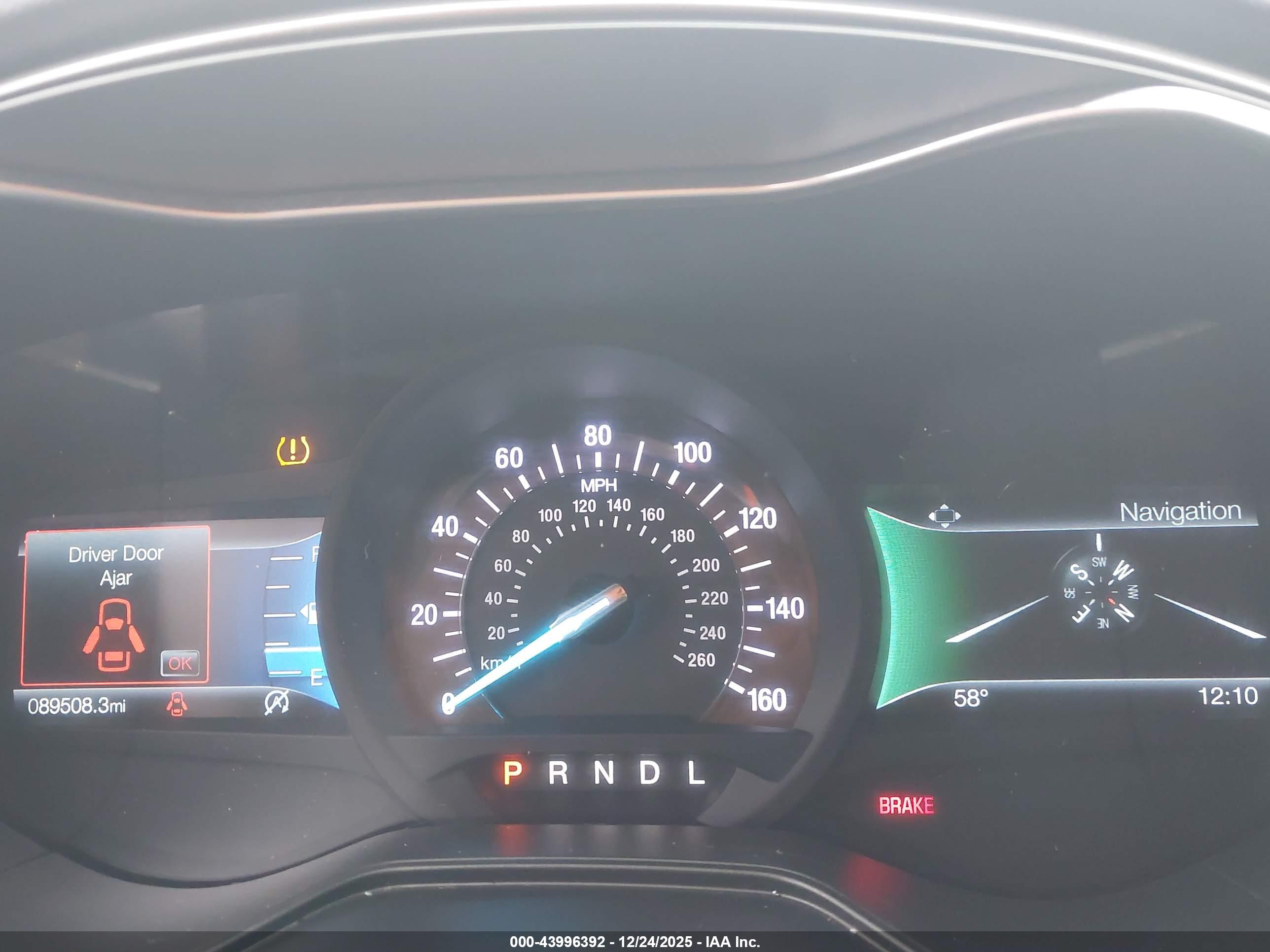 FORD FUSION image 7