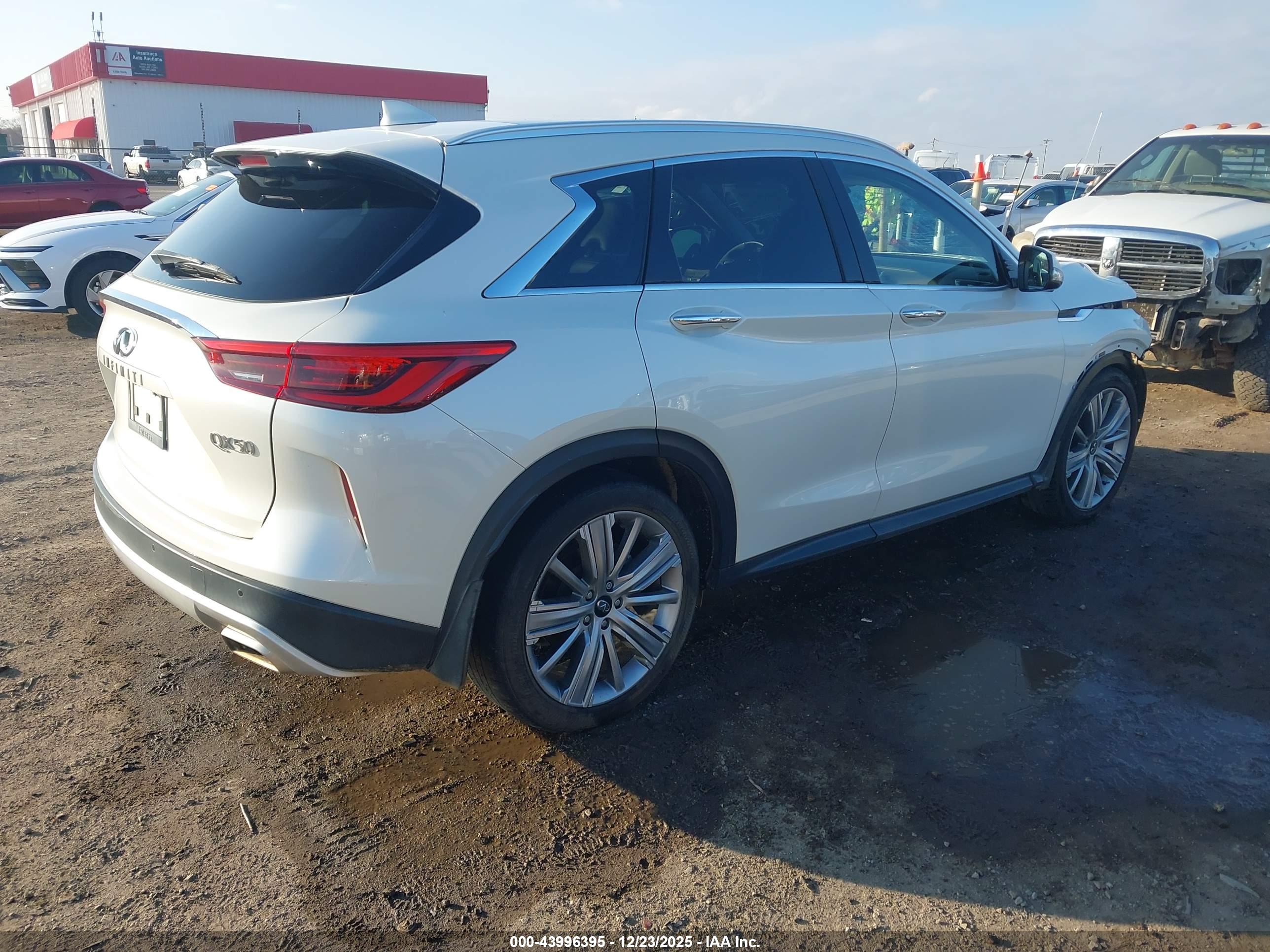 INFINITI QX50 image 4