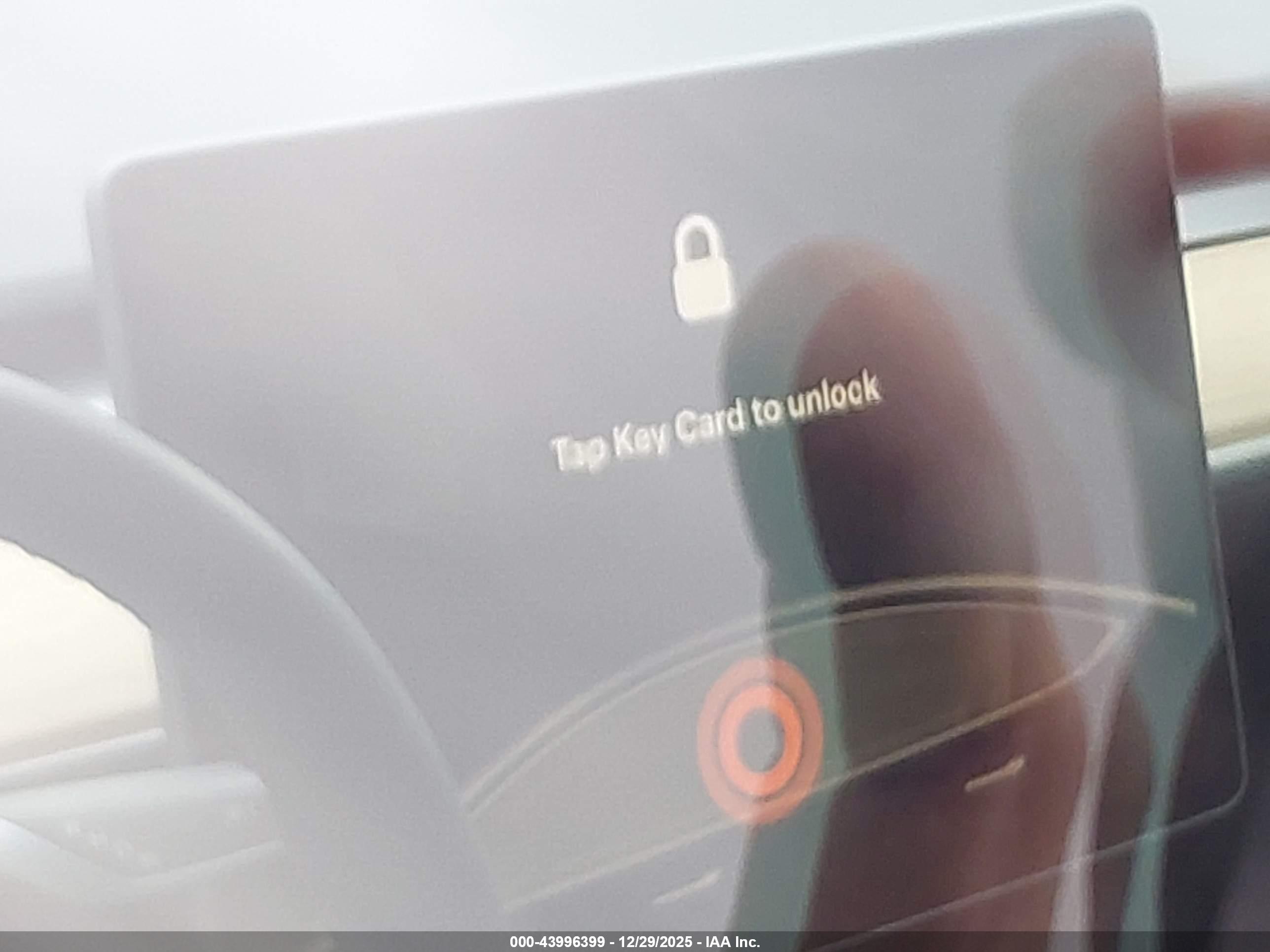 TESLA MODEL image 7