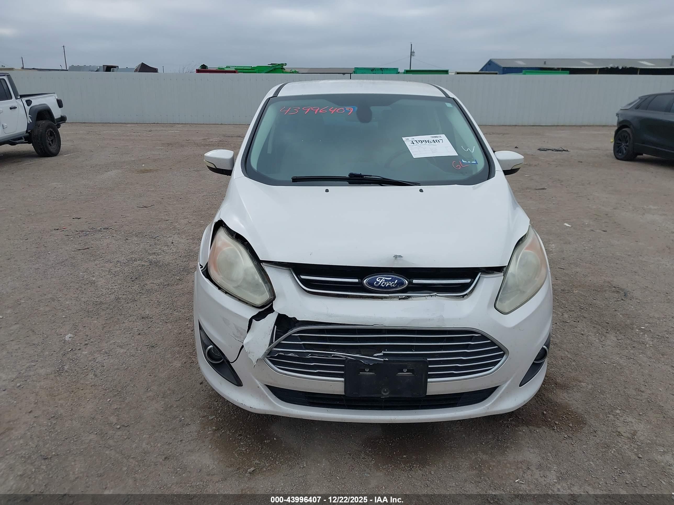 FORD C-MAX image 6
