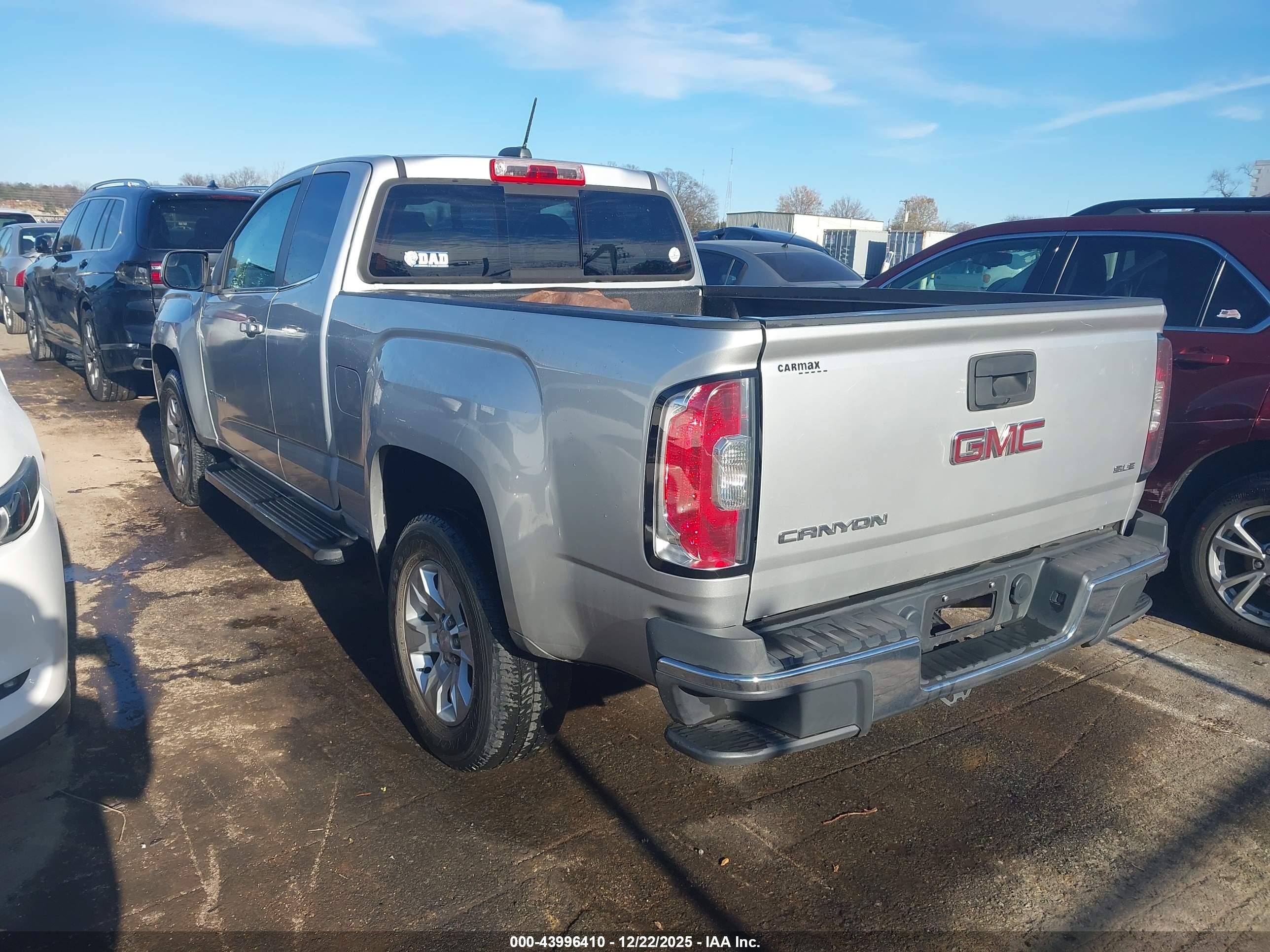 GMC CANYON image 3