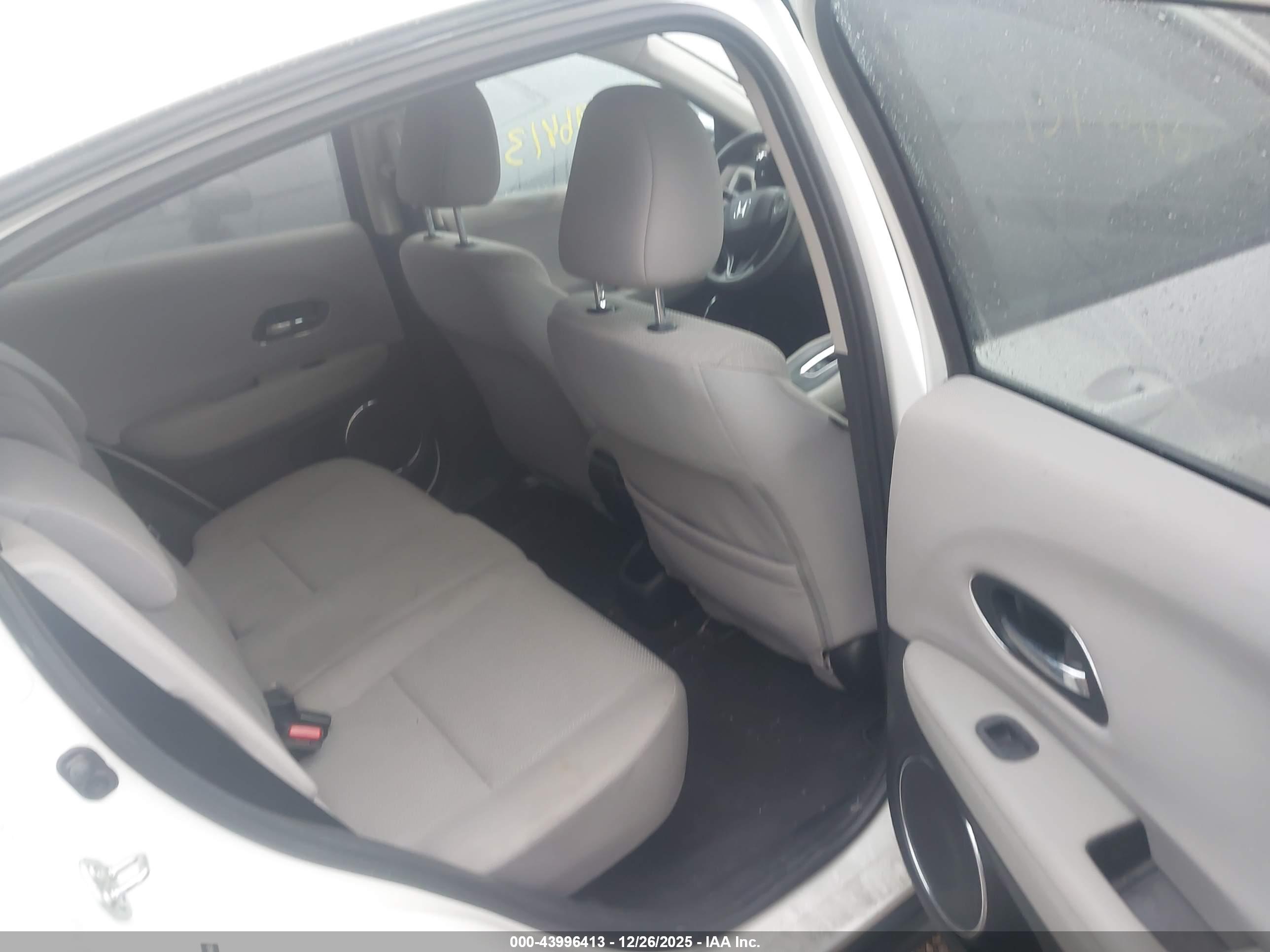 HONDA HR-V image 8