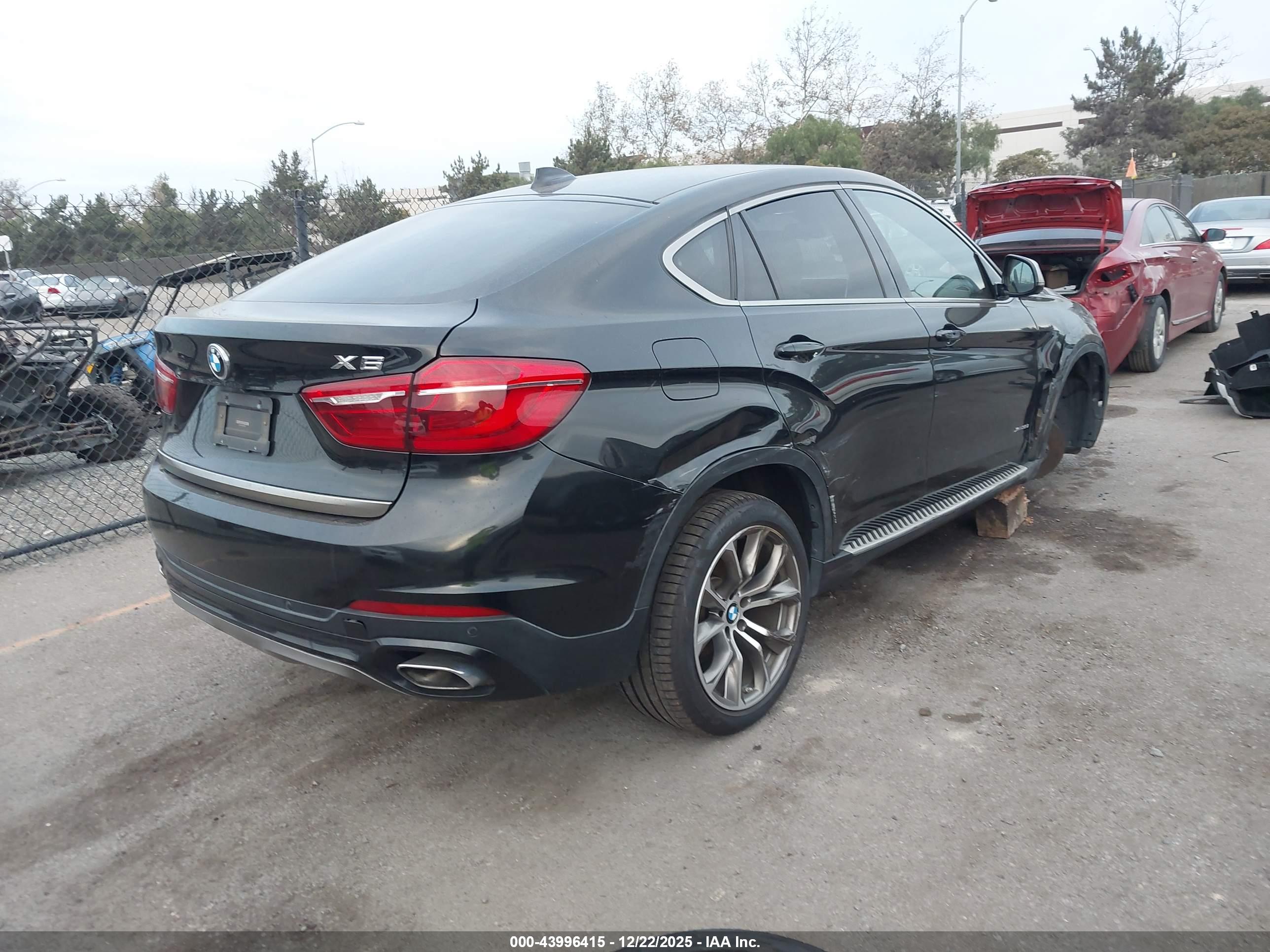 BMW X6 image 4