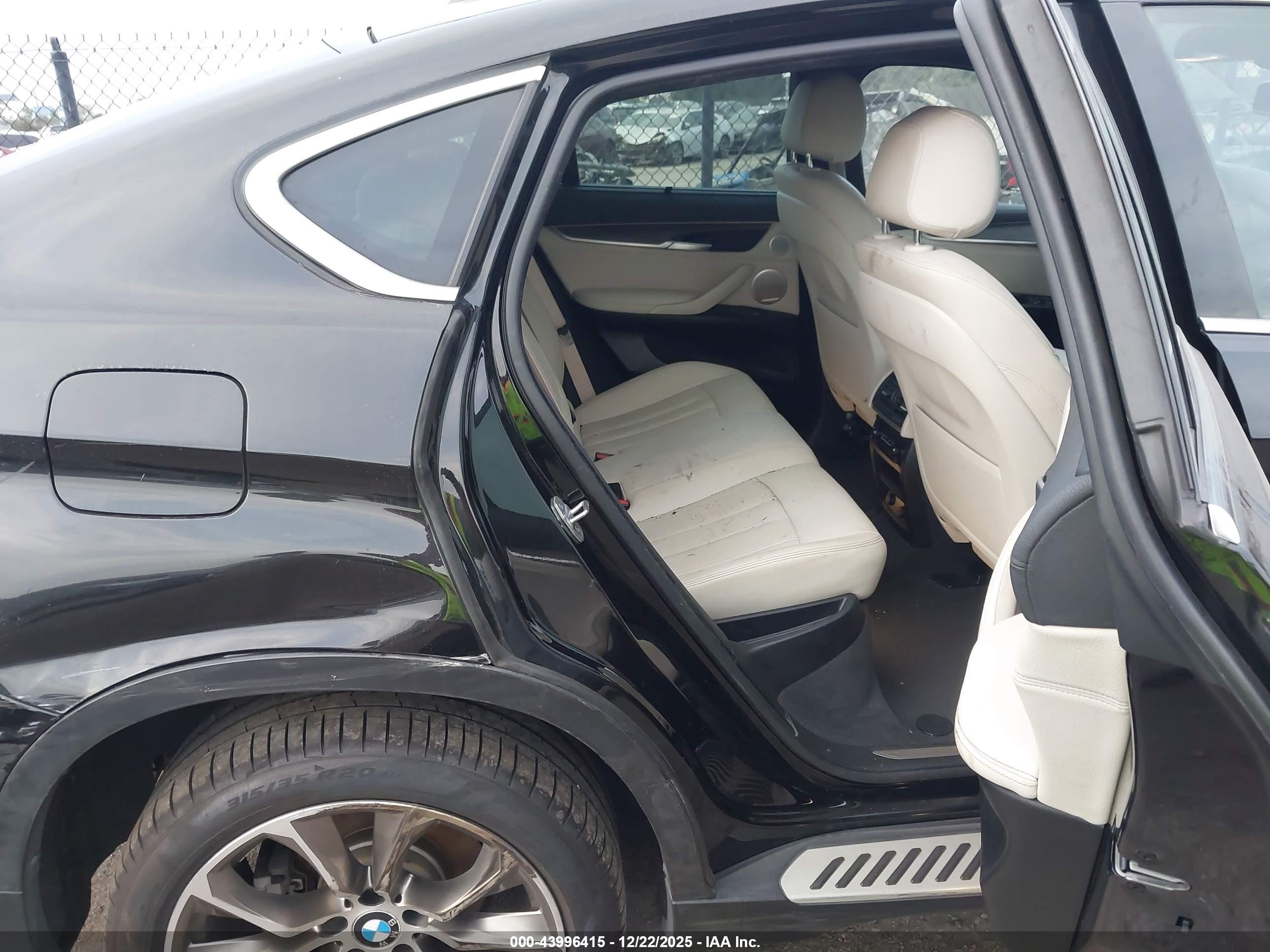 BMW X6 image 8