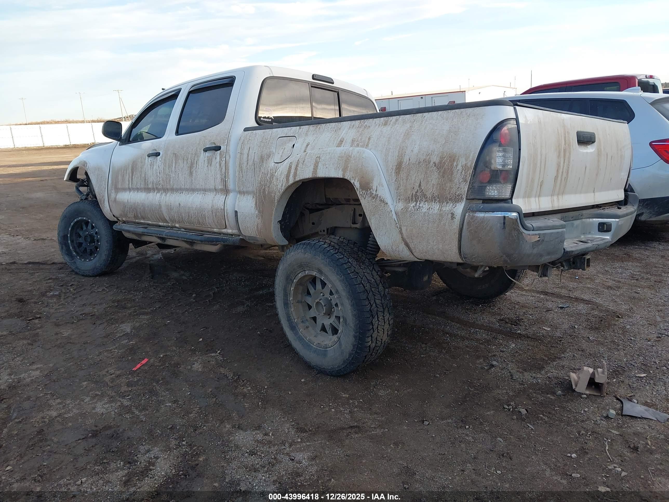 TOYOTA TACOMA image 3