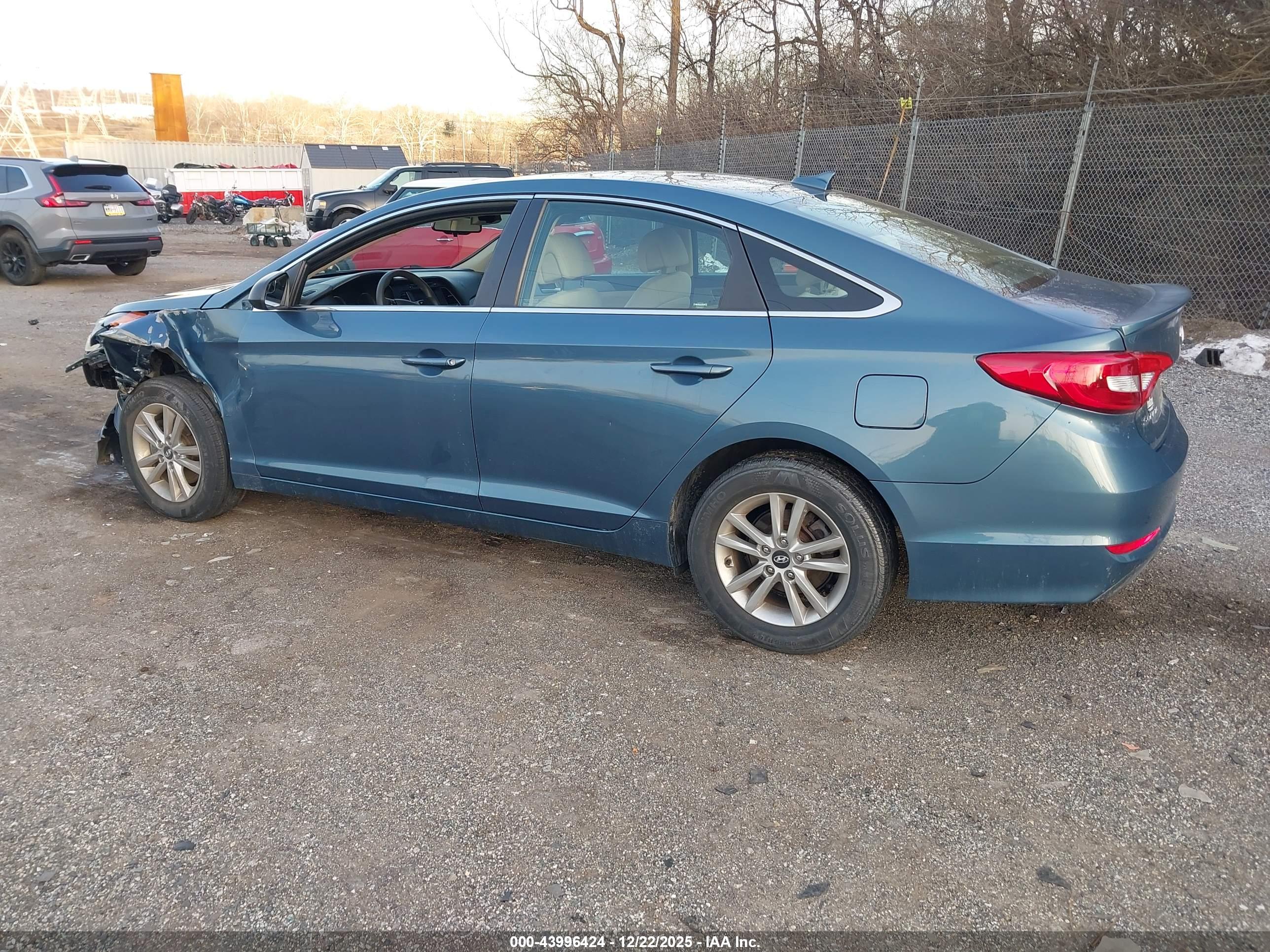 HYUNDAI SONATA image 3