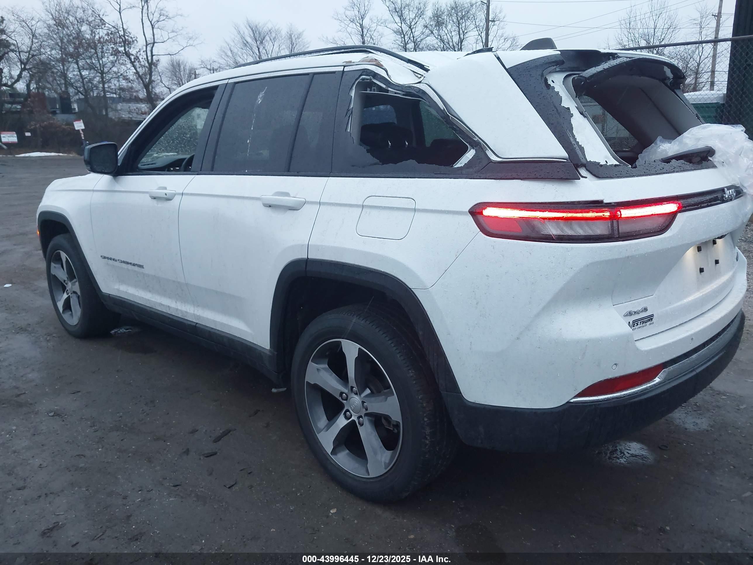 JEEP GRAND image 3