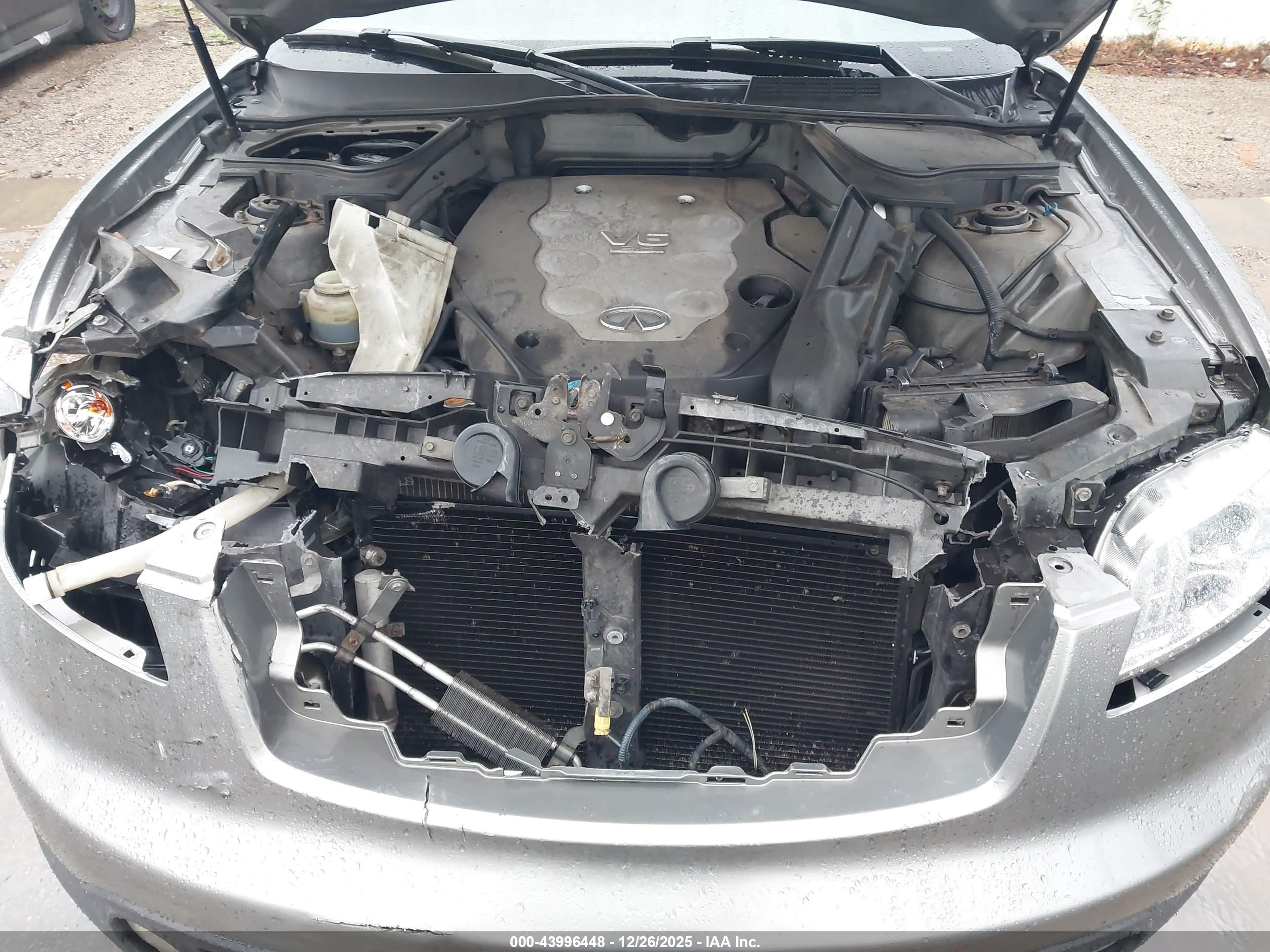 INFINITI FX35 image 10
